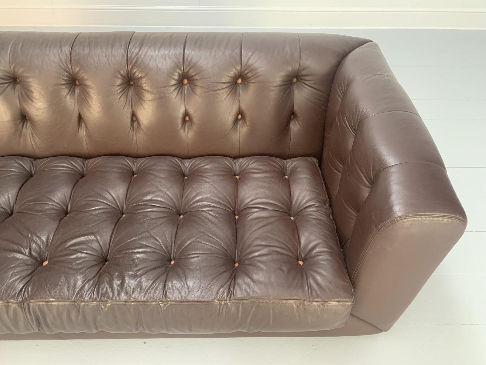 David Linley “Yoxford” Chesterfield 3-Seat Sofa in Brown Leather For Sale 7