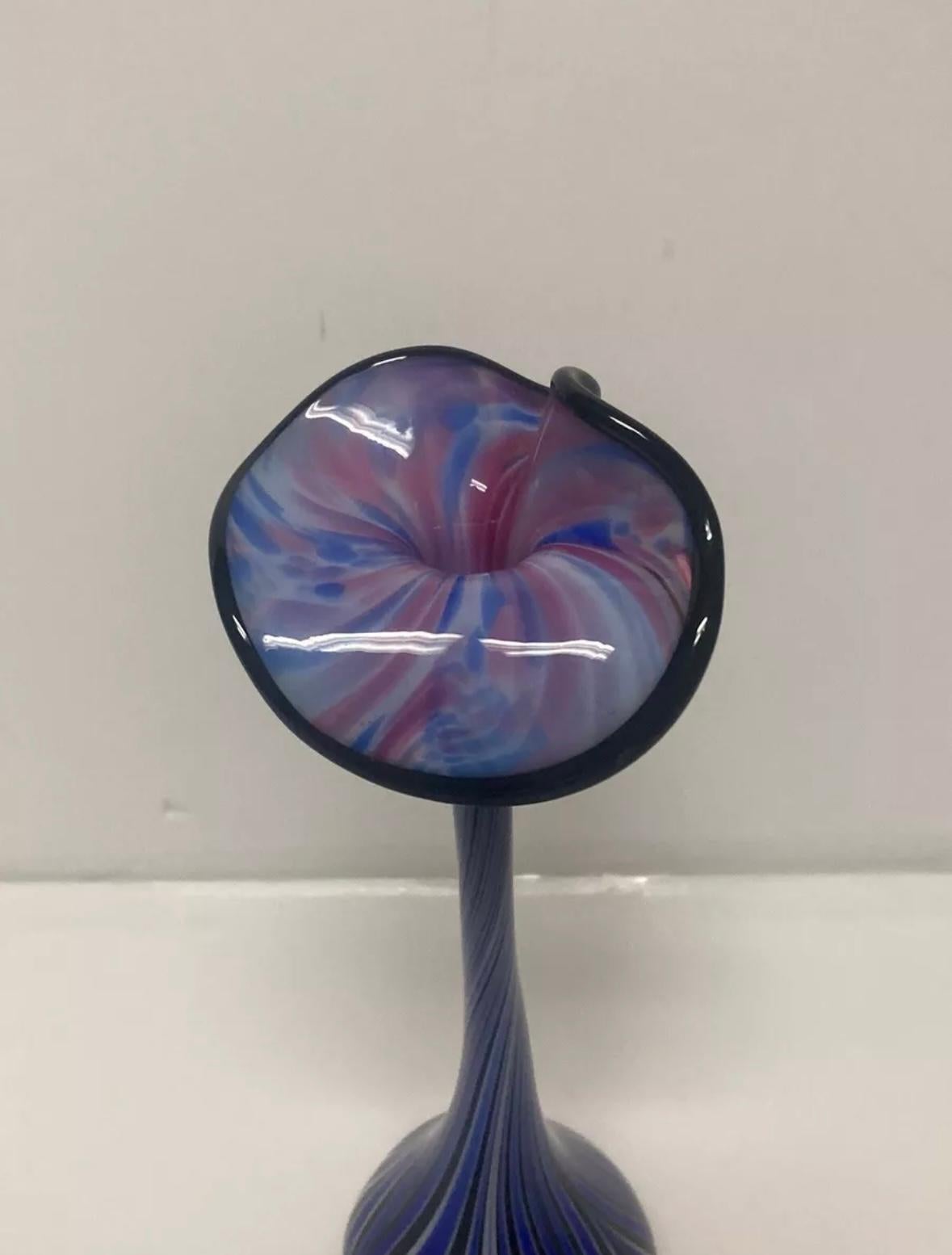 David Lotton Studio Art Glass Pulpit Vase. In excellent condition measures 10 inches.