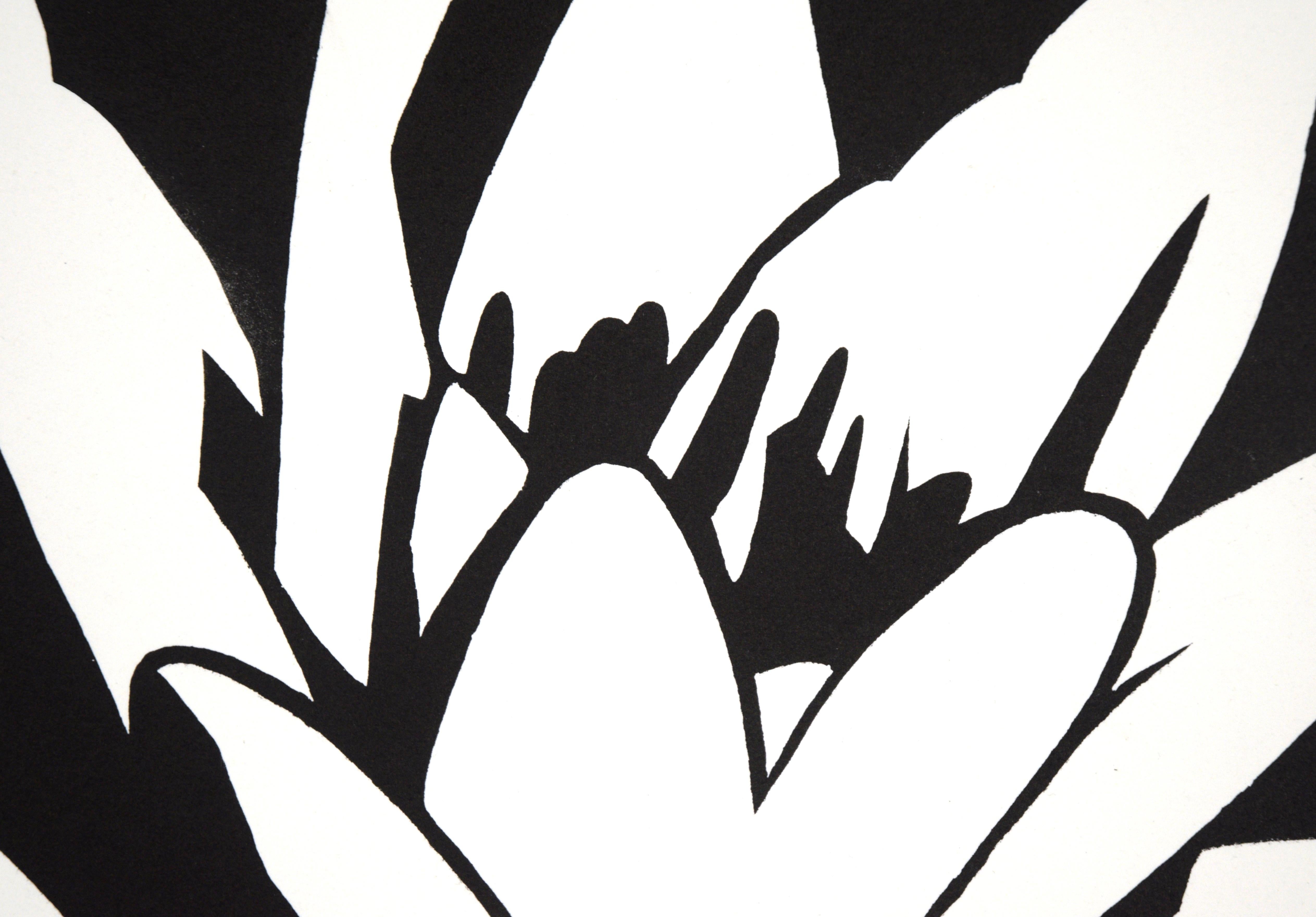 White Lily - Sérigraphie Pop Art minimaliste - Noir Abstract Print par David Mar