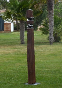 Modern  Abstract Sculpture  " Totem Siku " Metal Wood Aluminium Outdoor