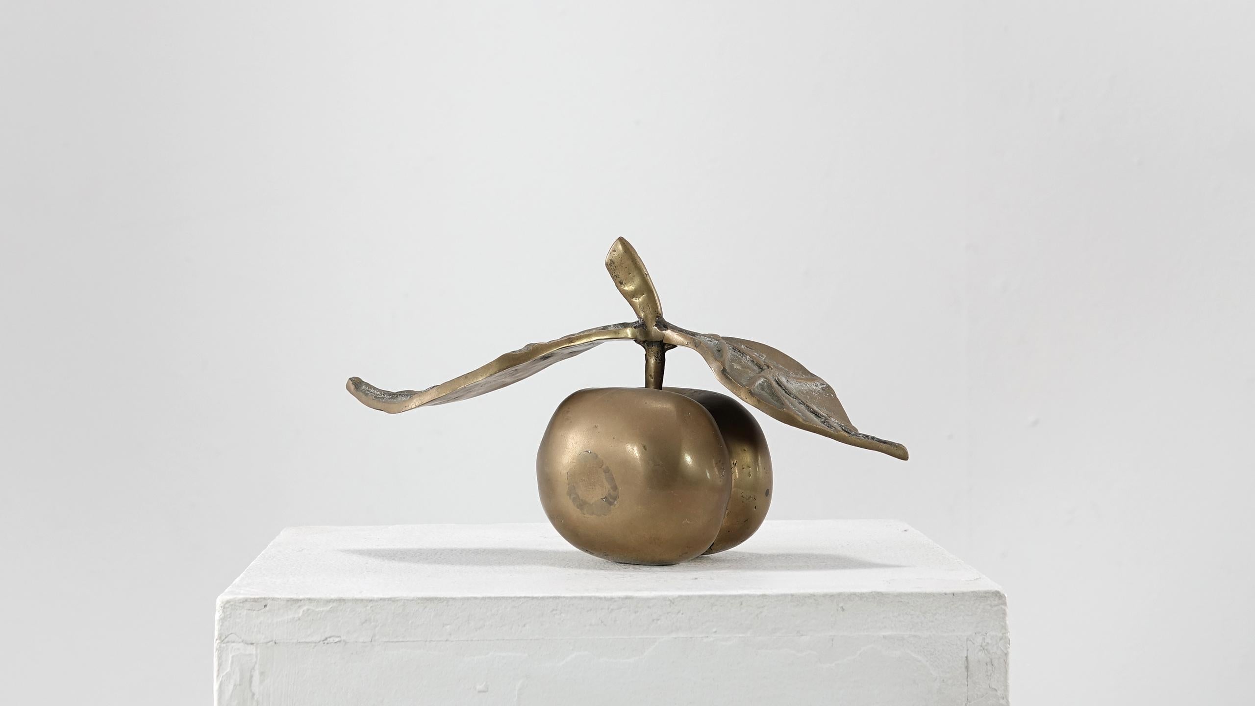 David Marshall Desenos Brass Apple Sculpture In Good Condition In Munster, NRW