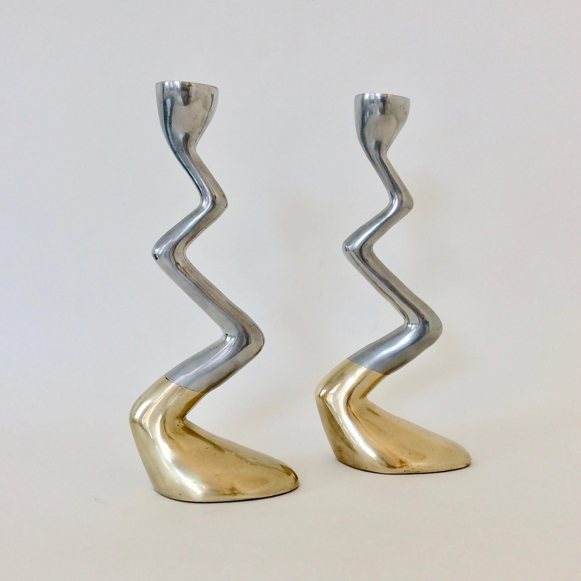 Nice pair of David Marshall candlesticks, circa 1970, Spain.
Cast brass and aluminum.
Dimensions: 25 cm H, 11 cm W, 6 cm D.
We ship worldwide
   
   