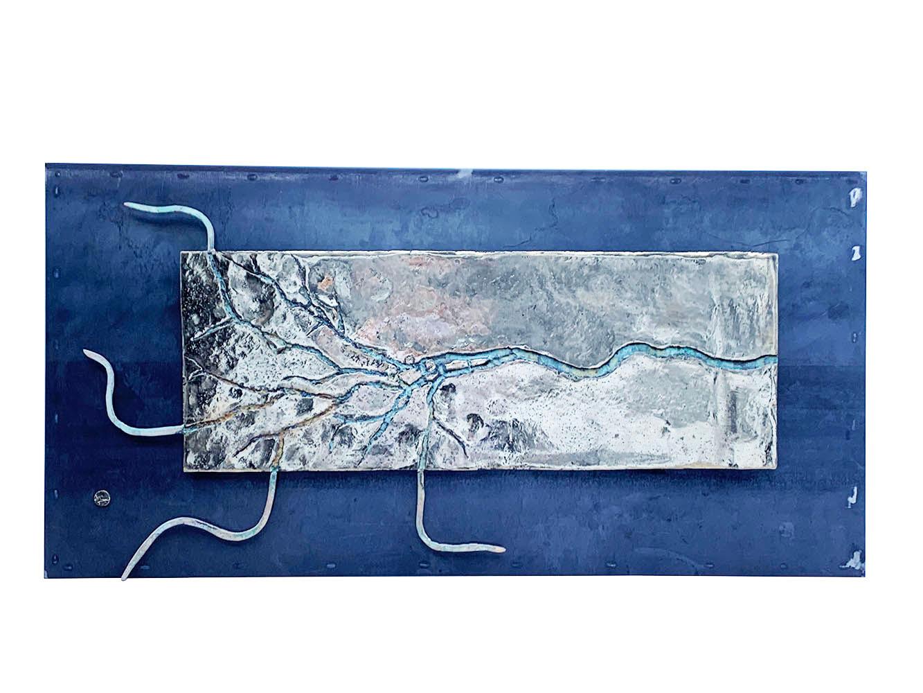 Wandbehangsskulptur „ Mekong“ aus Messing, Wandskulptur, Wandbehang (Zeitgenössisch), Art, von David Marshall