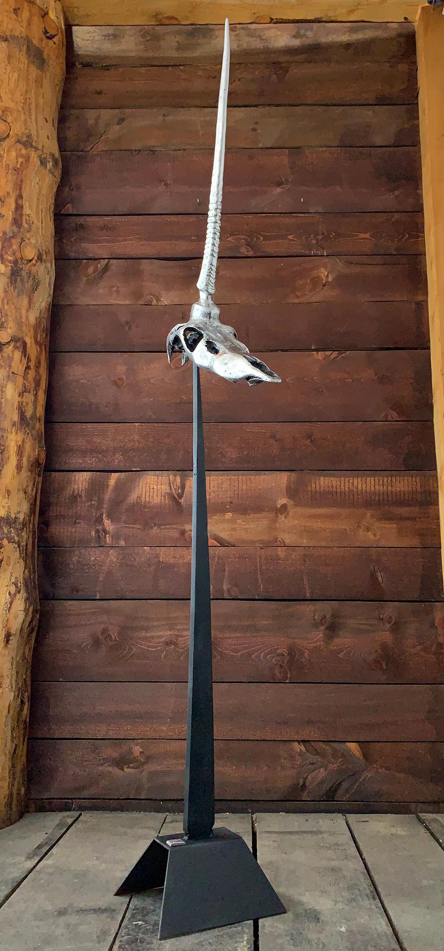 Schädel Abstrakt Groß Outdoor  Skulptur „ Unicornio“ aus Aluminiumguss und Stahlguss (Zeitgenössisch), Art, von David Marshall