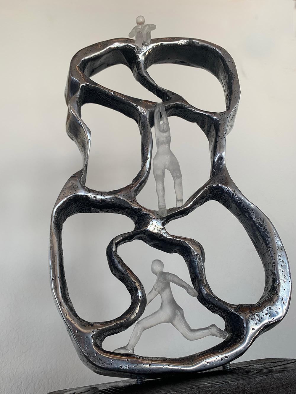 Abstrakte Glas-Skulptur-Figuren „ Soziale Isolation“ aus Aluminiumholz und Stahl  im Angebot 5