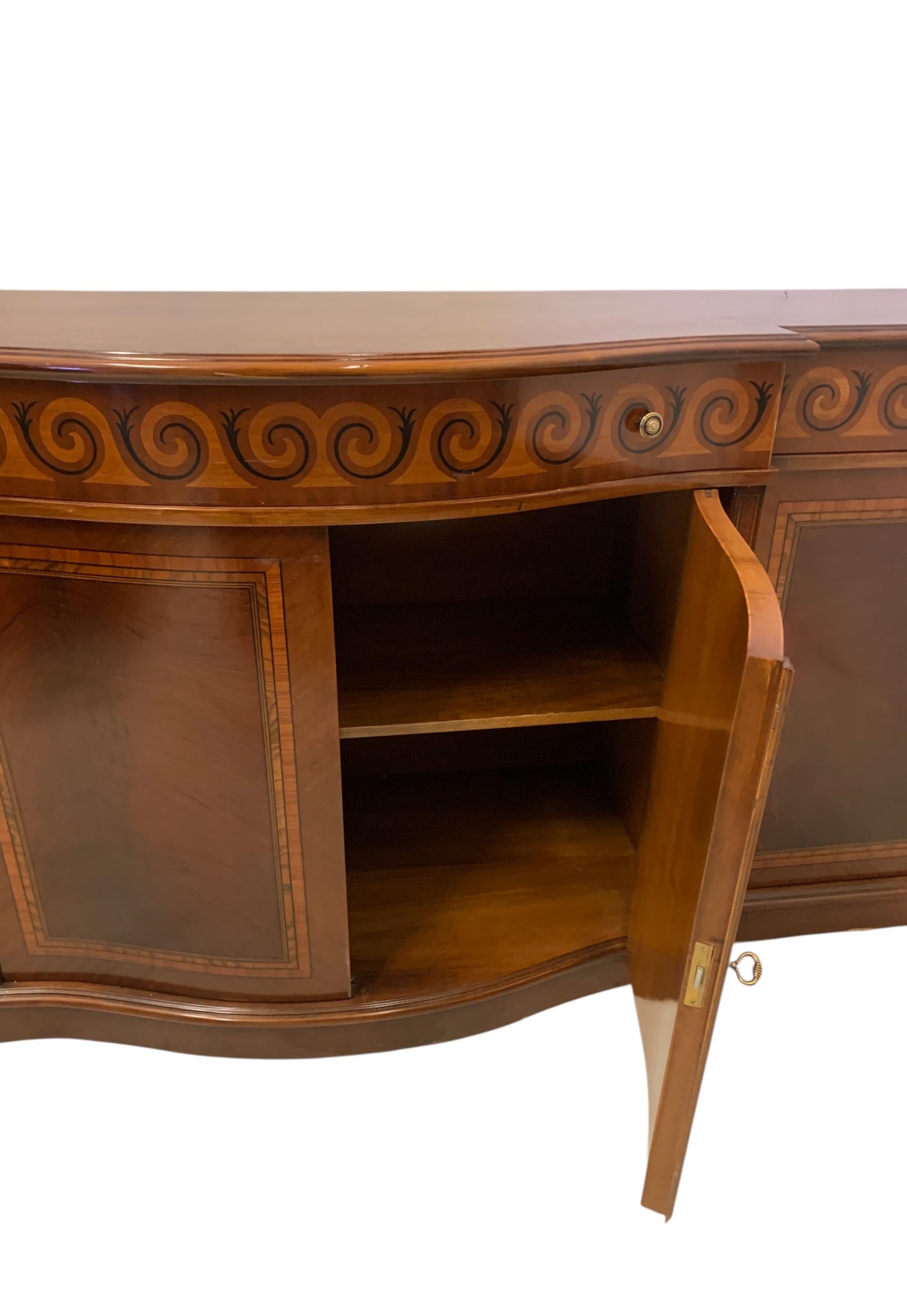 David Michael Italienisch Neo-Klassischen Stil Credenza Cabinet W / Palisander Inlay (20. Jahrhundert) im Angebot