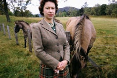 La reine Elizabeth avec les chevaux
