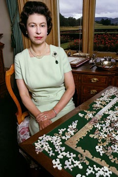 La reine Elizabeth avec puzzle