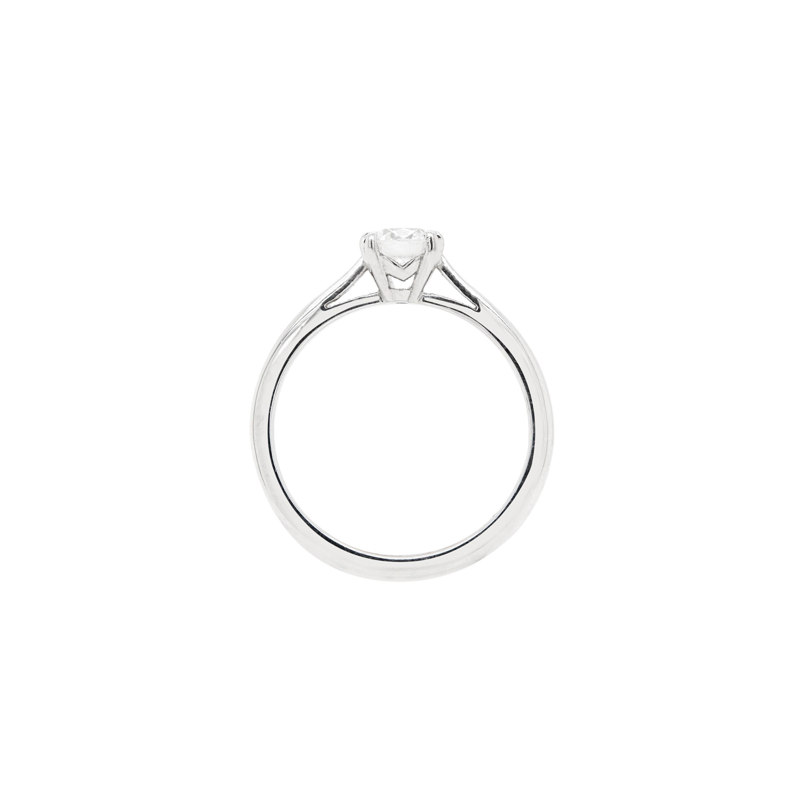 Modern David Morris 0.57ct F VS1 Diamond Platinum Solitaire Engagement Ring For Sale