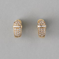 Pendientes David Morris de oro de 18 quilates con diamantes talla brillante