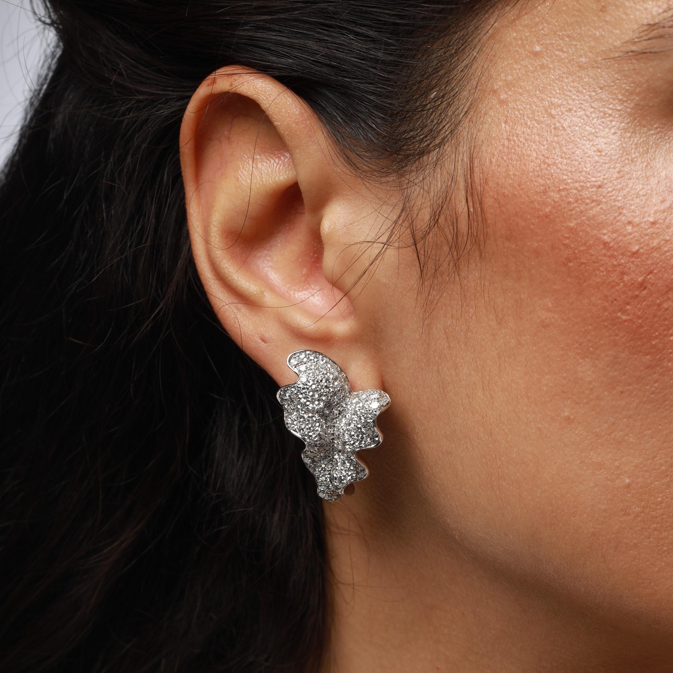 For classic, ultra-wearable white diamonds with a David Morris twist, look to the House’s scintillating Oak Leaf stud earrings. 

These one-of-a-kind diamond earrings have a gently-curved silhouette inspired by the soft, organic forms of the leaves