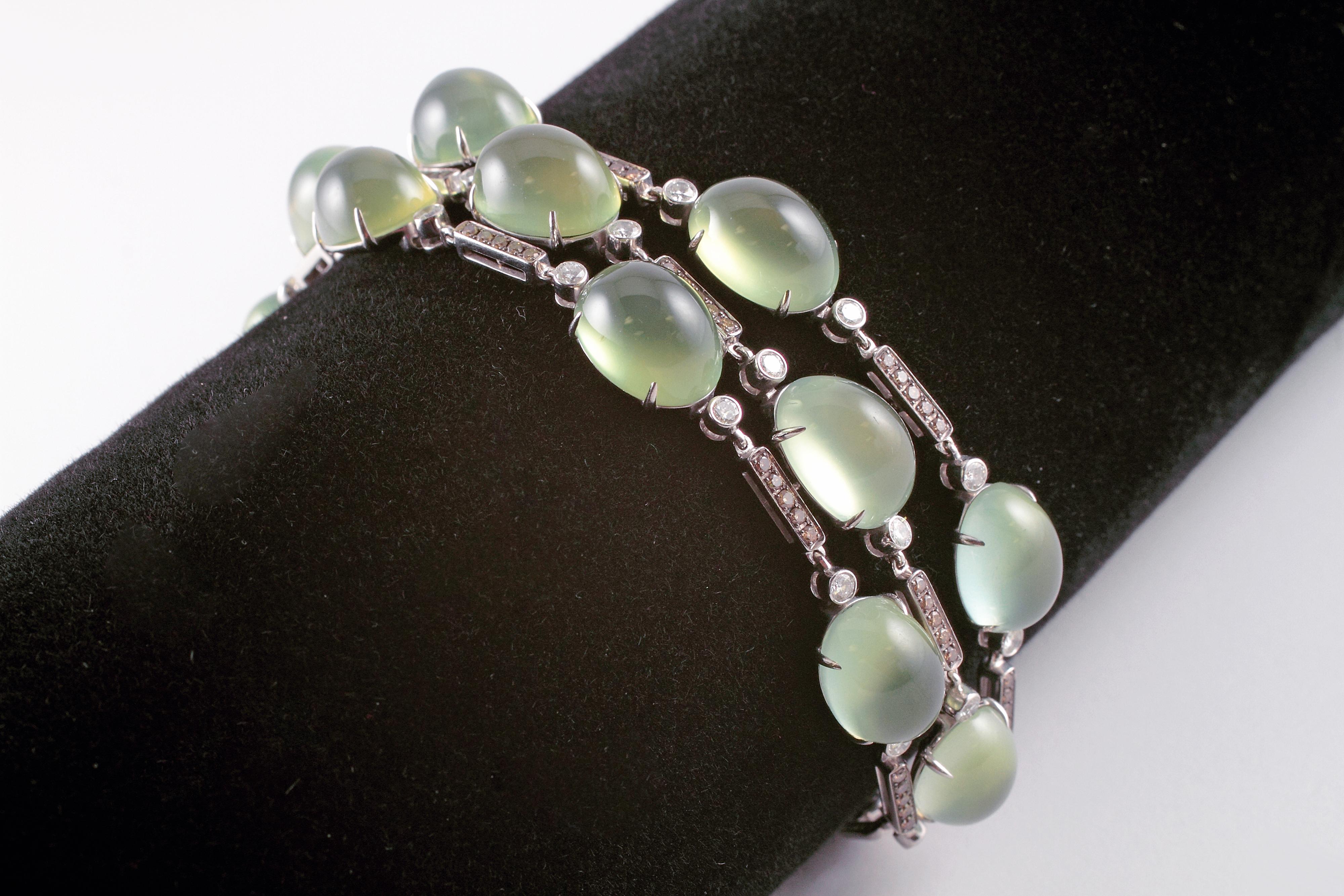 Cabochon 4.31 Carat Diamond Prehnite Bracelet