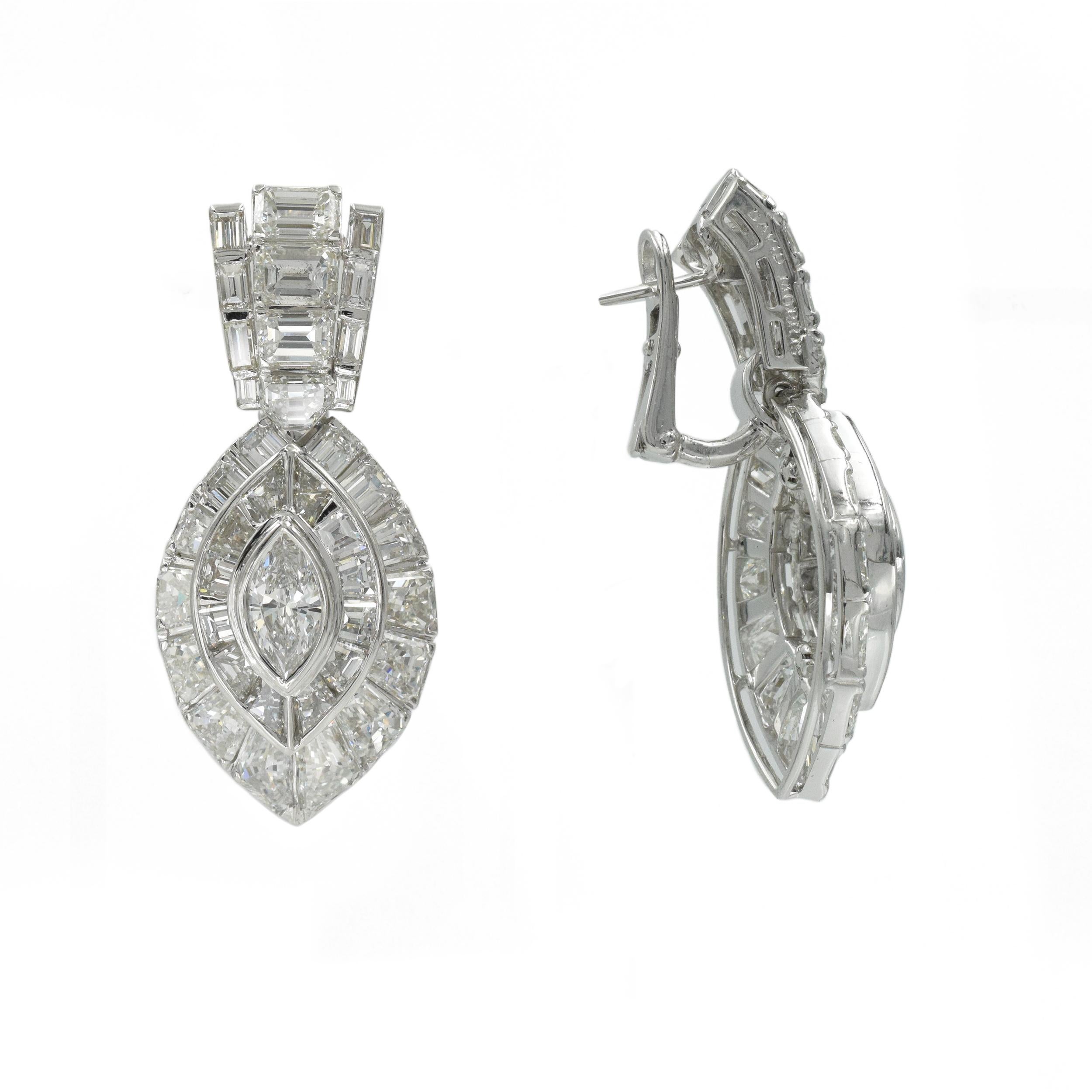 Artiste David Morris Boucles d'oreilles en or blanc et diamants en vente