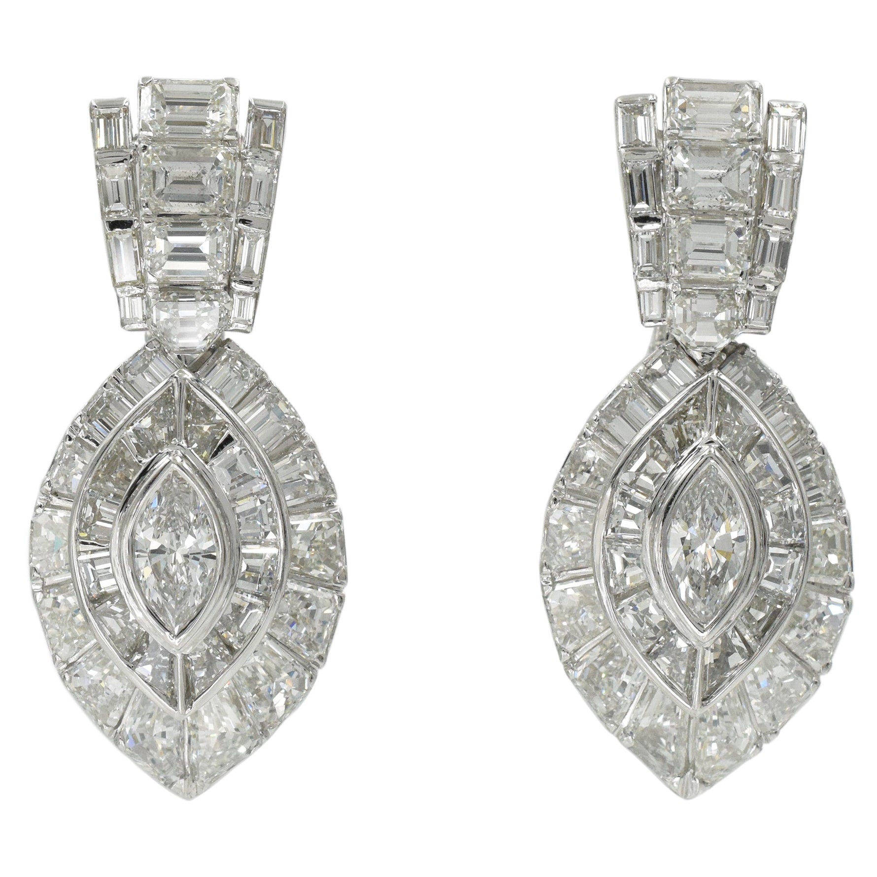 Diamant-Ohrringe aus Weißgold von David Morris im Angebot