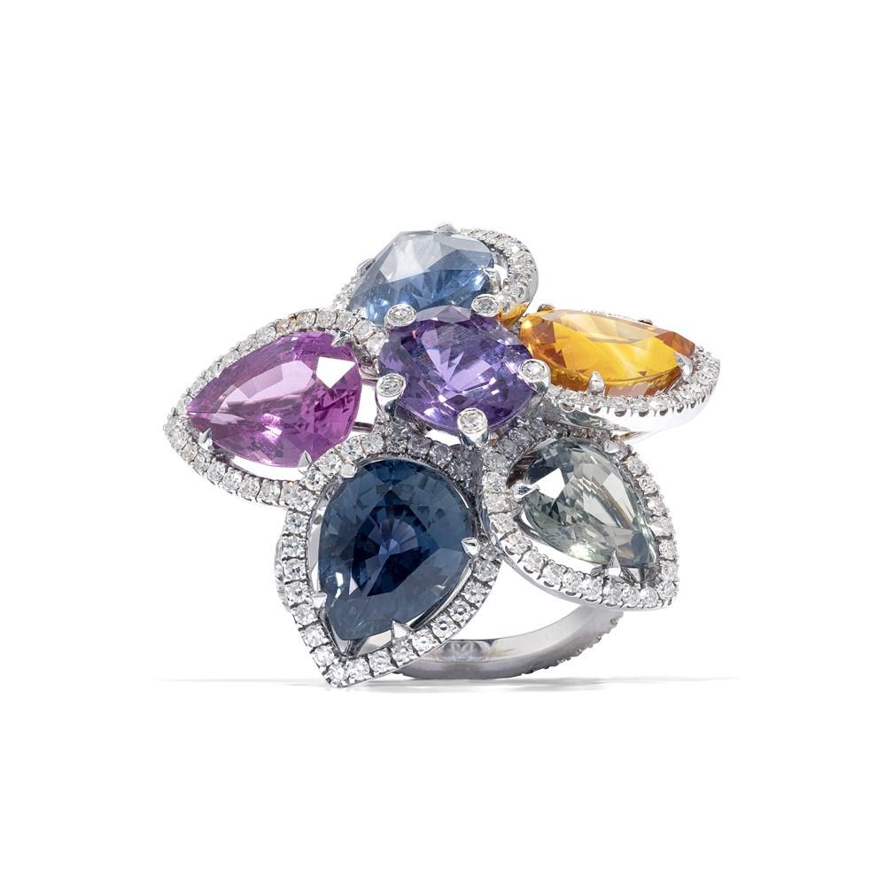 This incredible sapphire flower ring from David Morris draws inspiration from two of the House’s most enduring muses – vibrant colour and the beauty of nature. Floral motifs can be seen throughout the David Morris collections, and this one-of-a-kind