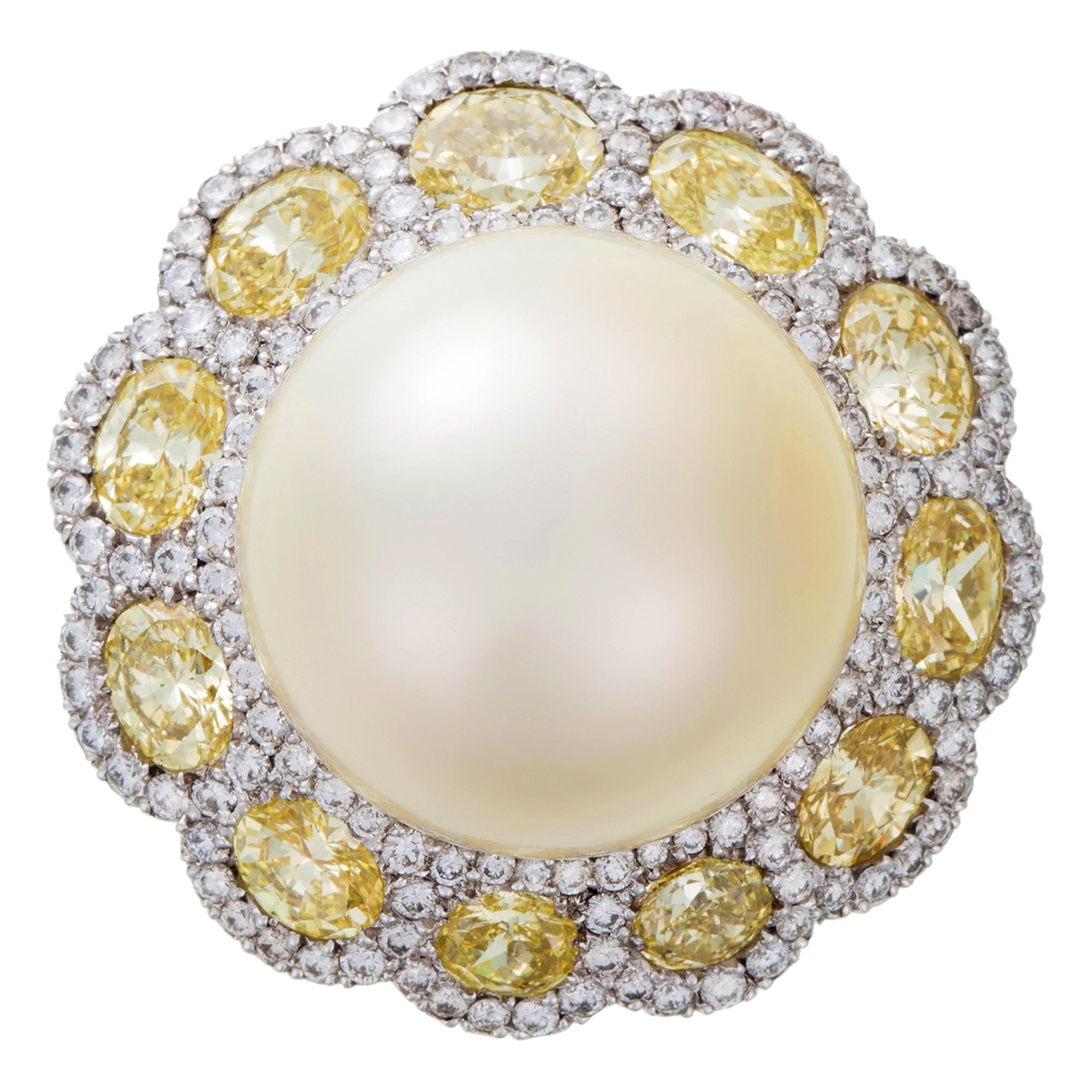 Round Cut David Morris South Sea Pearl Yellow & White Diamond Cocktail Ring For Sale