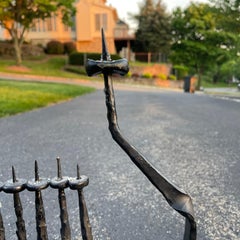 Brutalistischer schmiedeeiserner Menorah-Kandelaber von David Palombo, 1920-1966