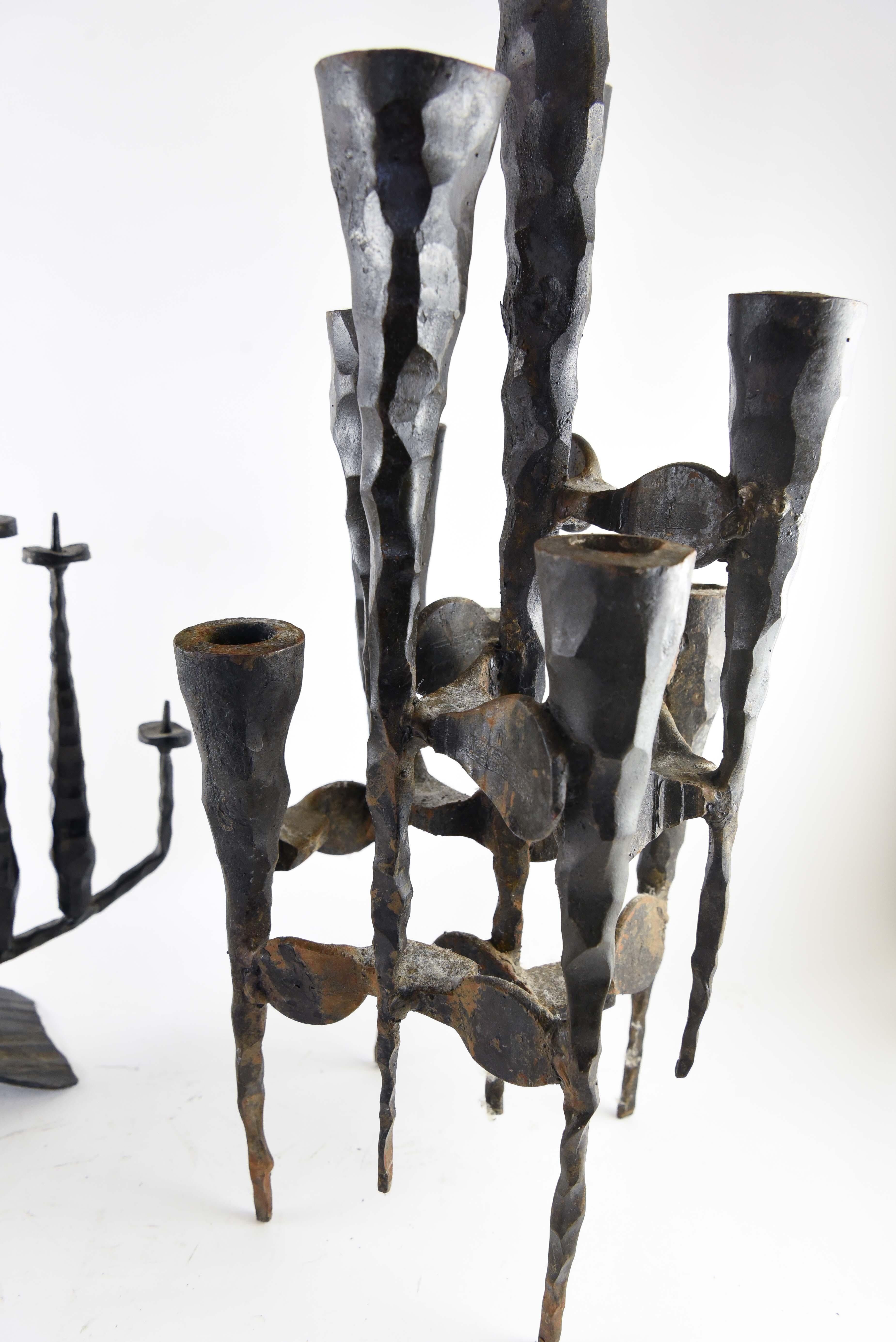 A wonderful brutalist sculpture by Israeli artist David Palumbo, this Menorah will definitely start conversations, a great abstract artistic rendition of the traditional chanukah lamp.