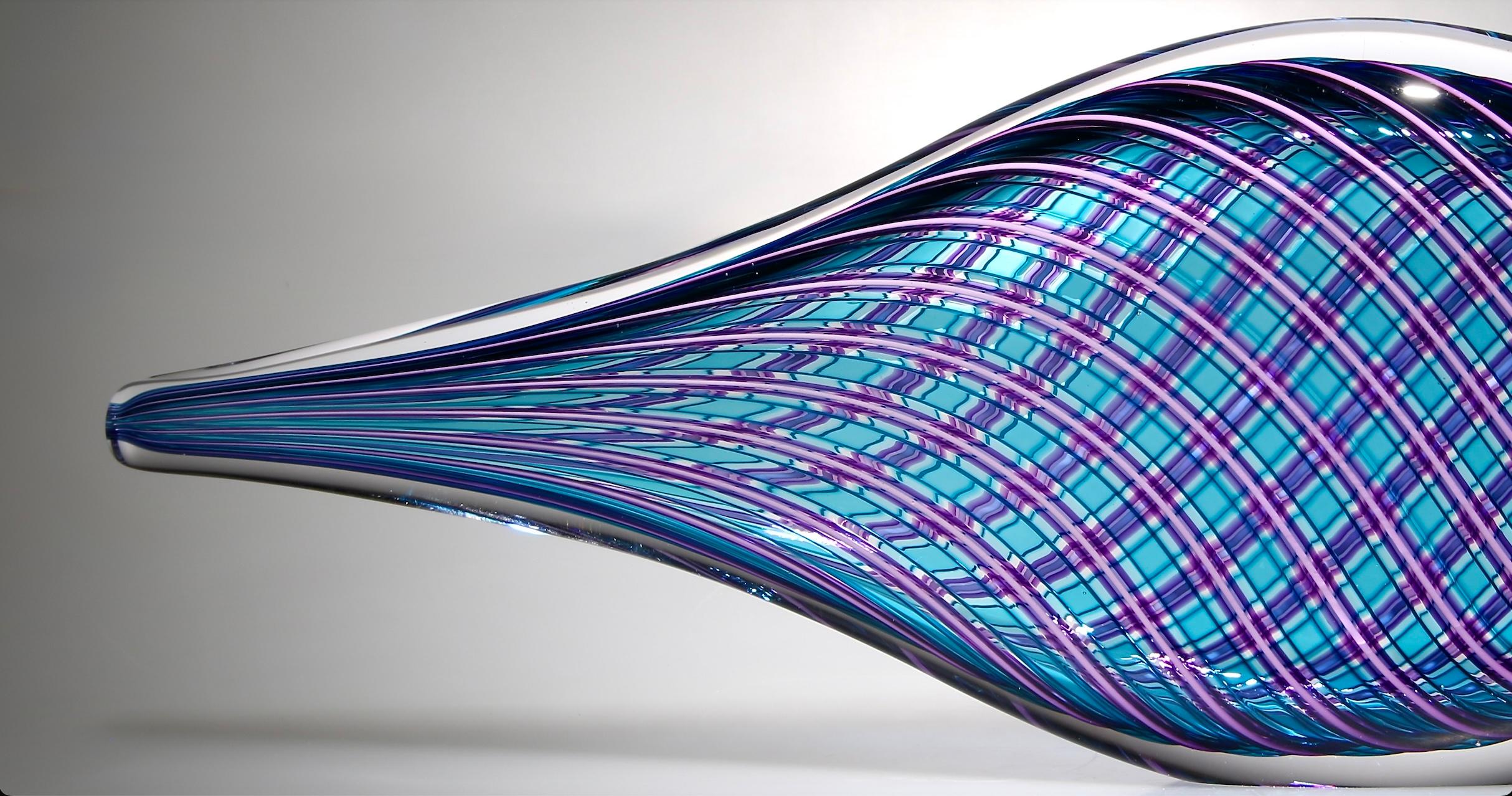 Aqua, Hyazinthe Piscine 7870 – Sculpture von David Patchen