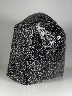 "Untitled in Black and White" Zeitgenössische abstrakte Skulptur