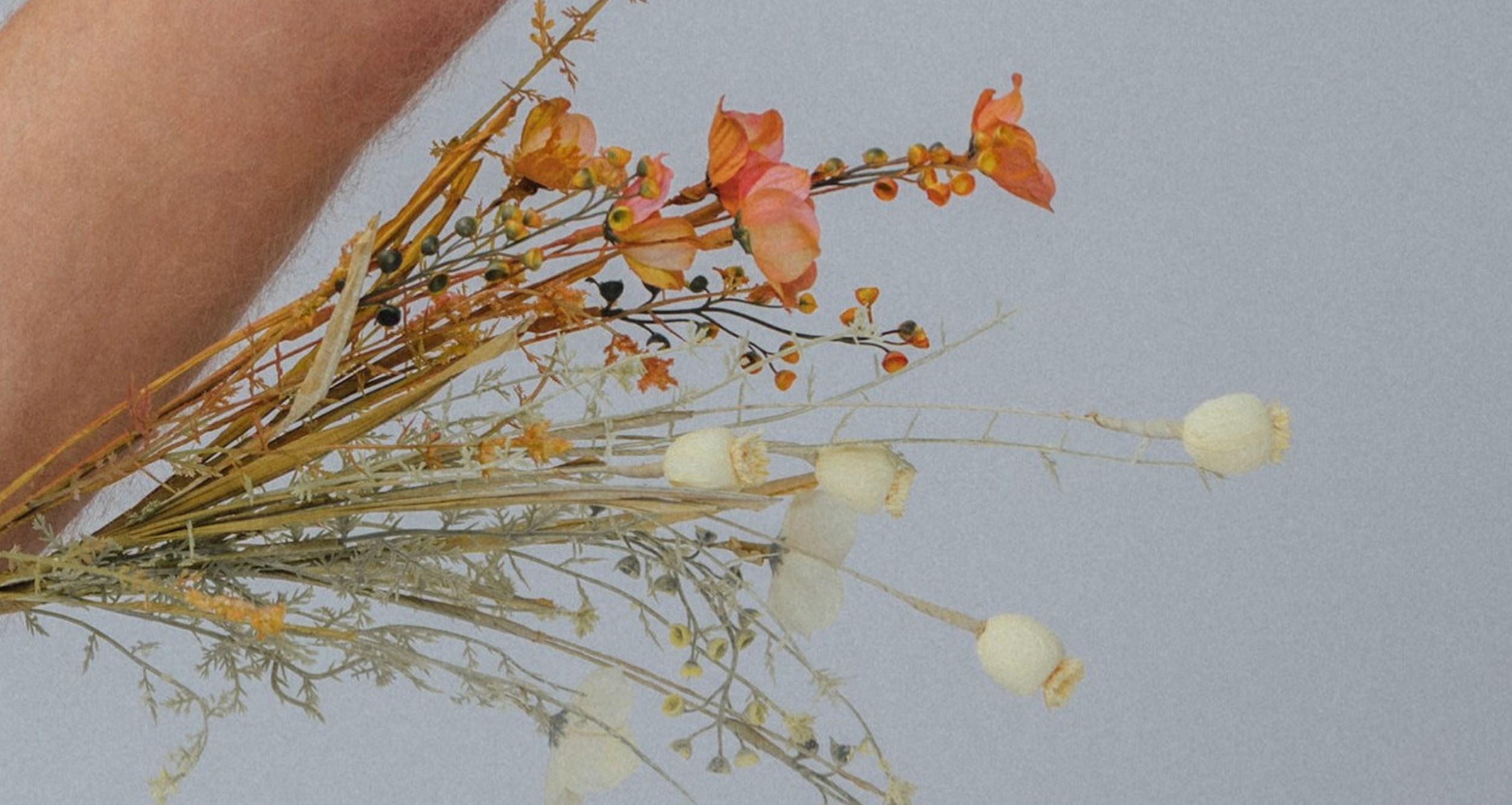 Feet with Flowers One (Funny, Whimsical, Warm Tones, 38% OFF - LIMITED TIME) en vente 4
