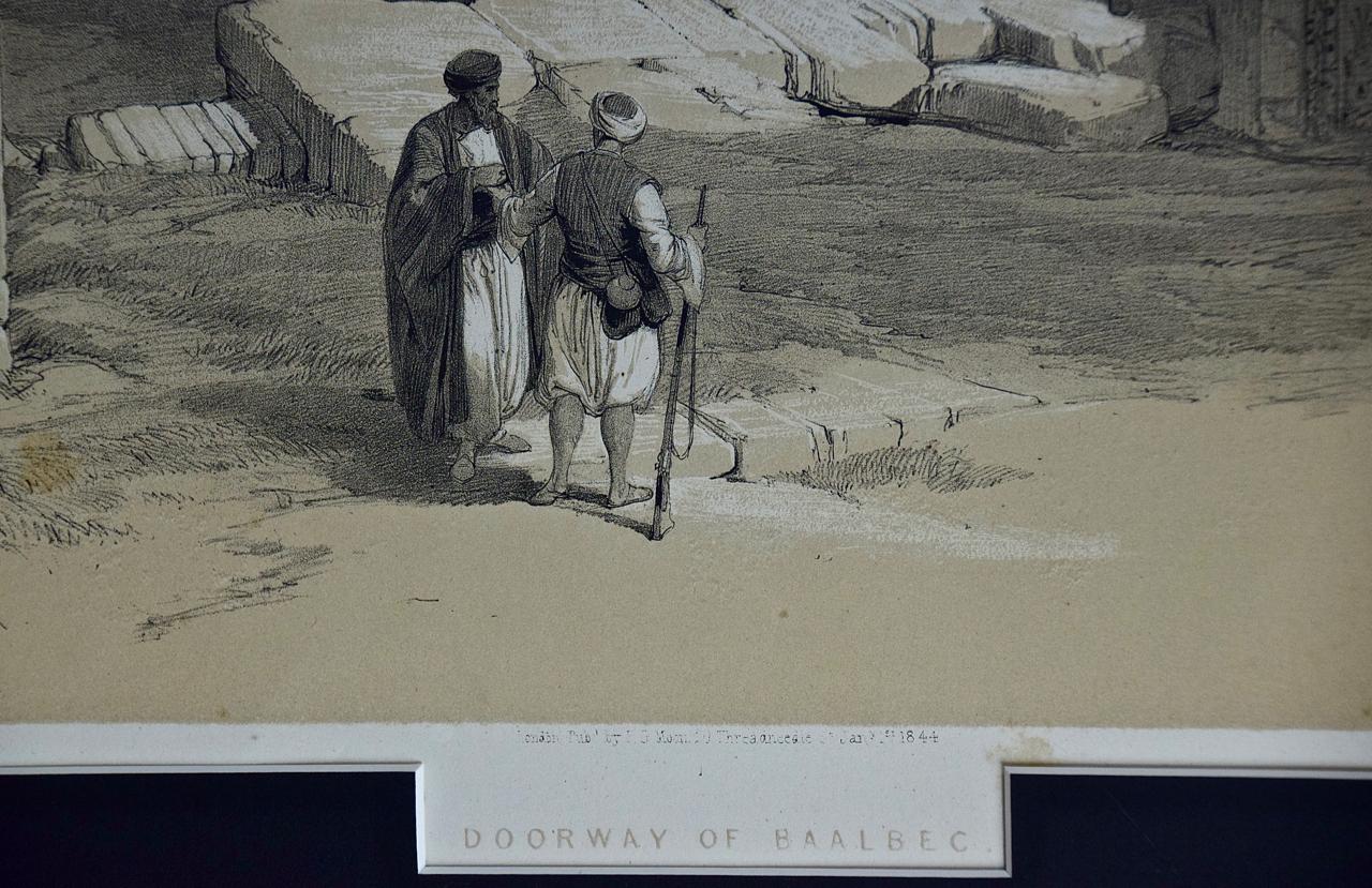 Lithographie colorée à la main de David Roberts du 19e siècle, « The Doorway of Baalbec » (La porte du Baalbec). en vente 5
