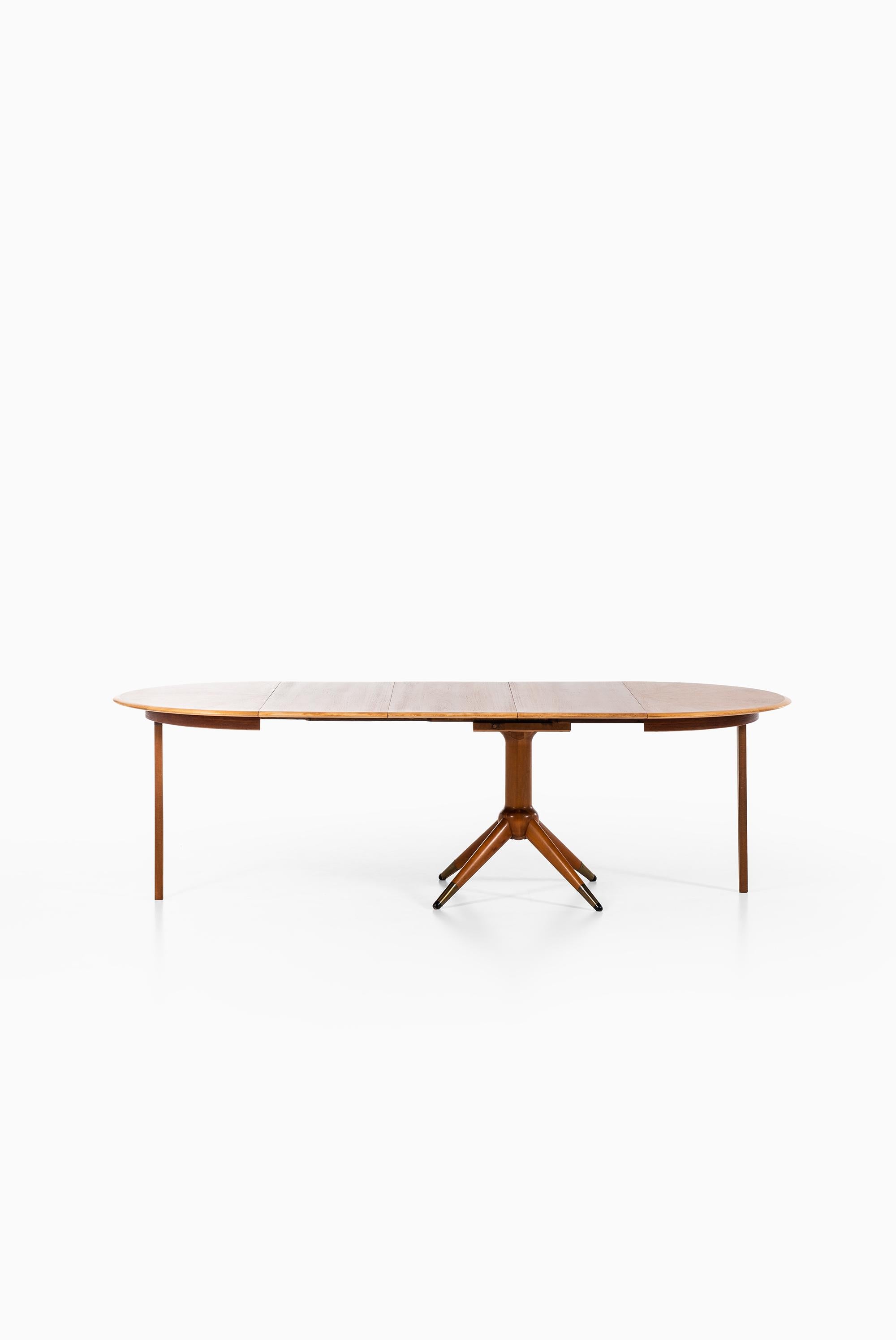 Mid-20th Century David Rosén Dining Table Produced by Nordiska Kompaniet in Sweden