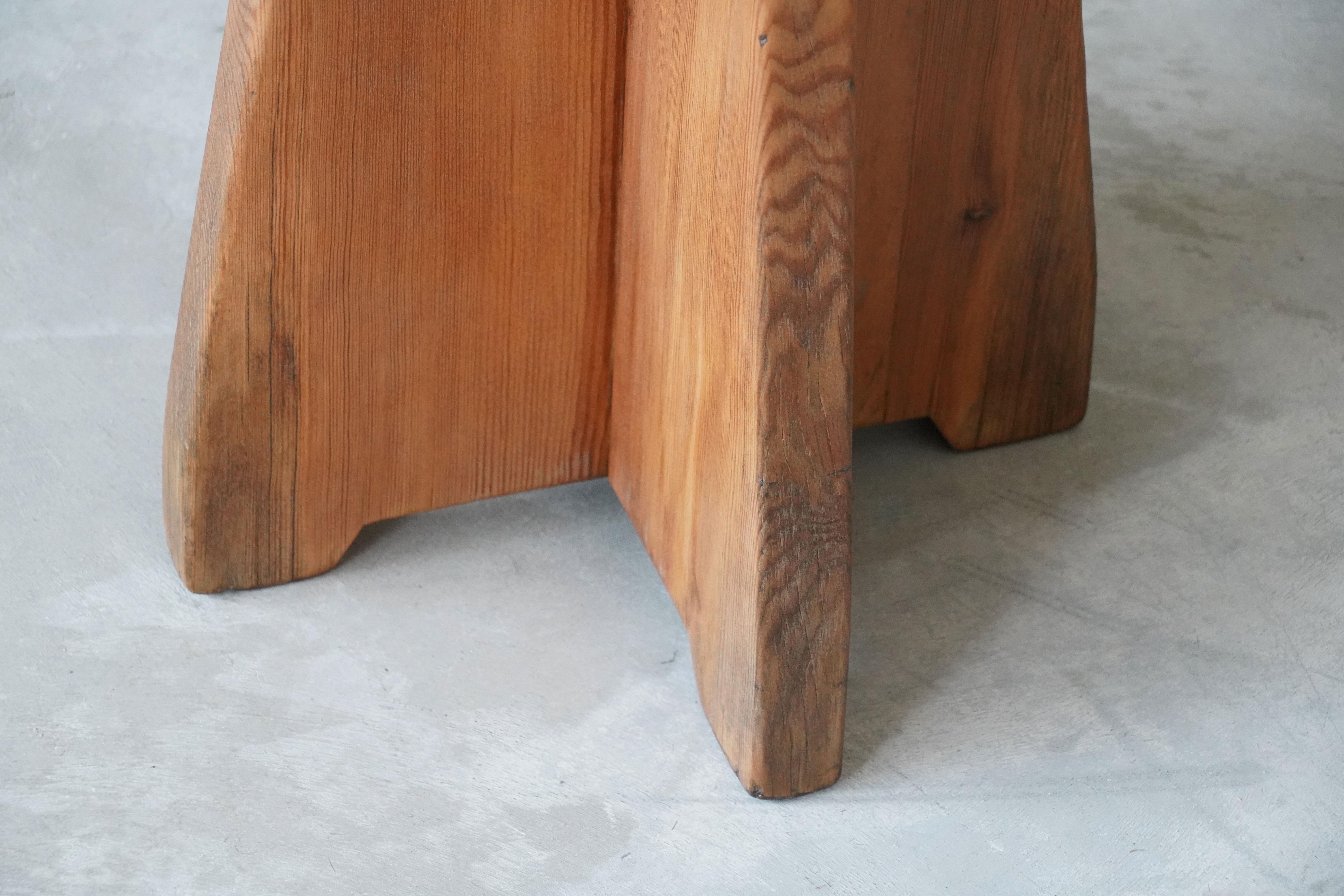 Mid-20th Century David Rosén, Rare Modernist Stool or Side Table, Pine, Nordiska Kompaniet, 1930s