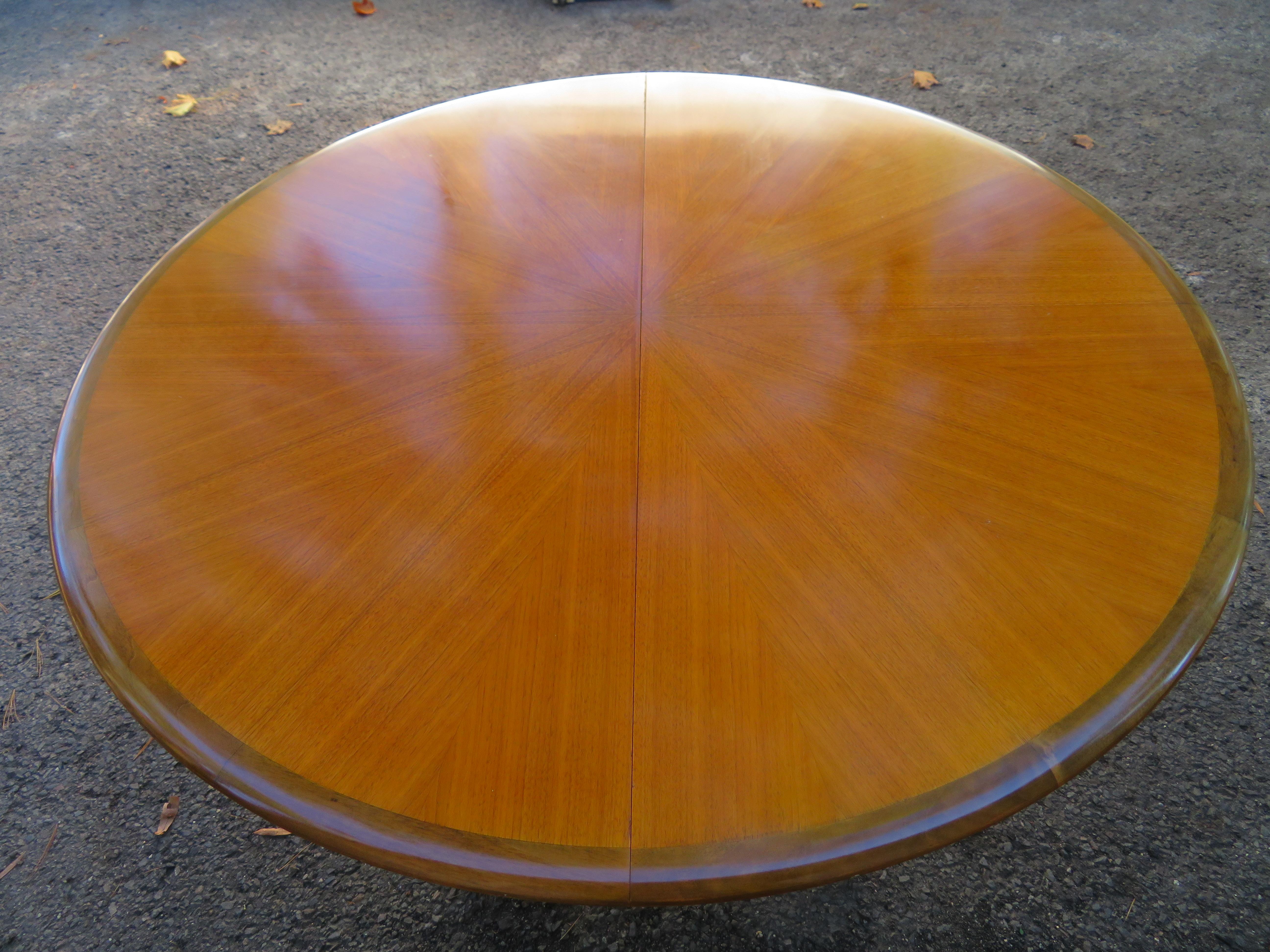 Mid-20th Century David Rosén Sputnik Base Dining Table Produced by Nordiska Kompaniet, Sweden For Sale