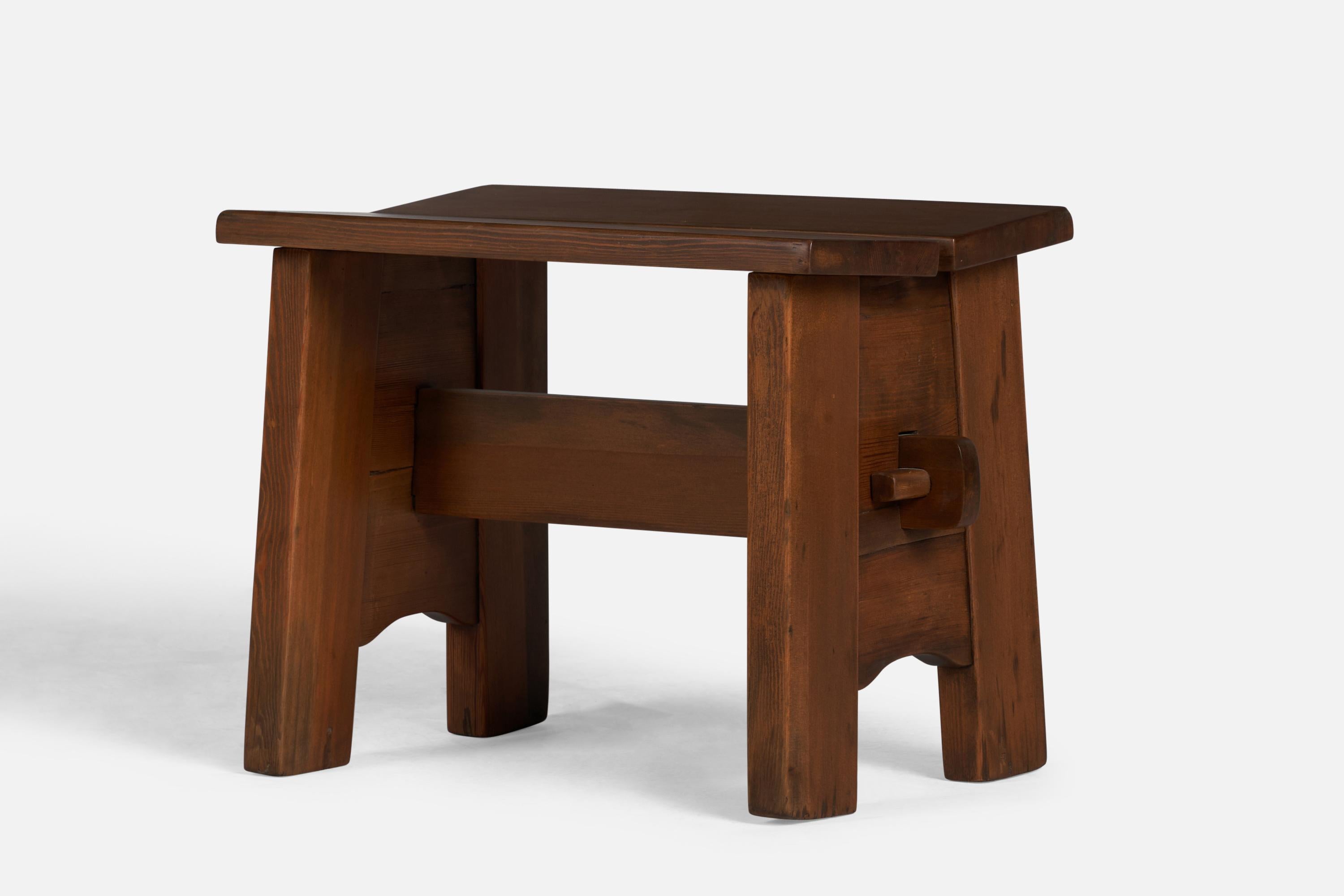 David Rosén, Stool, Pine, Sweden, 1940s. In Good Condition For Sale In High Point, NC