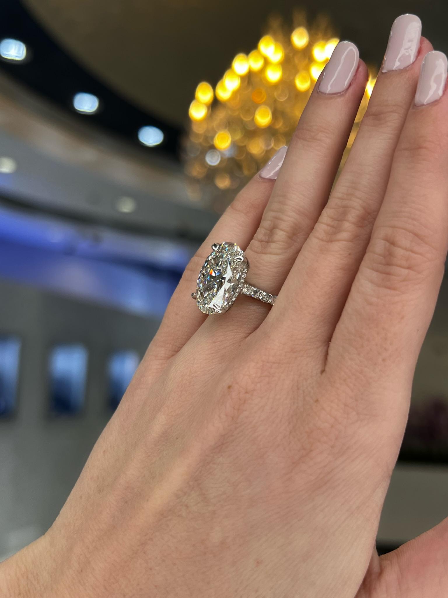 Verlobungsring mit 10,05 Karat GIA-Diamant in ovaler Form von David Rosenberg im Angebot 4