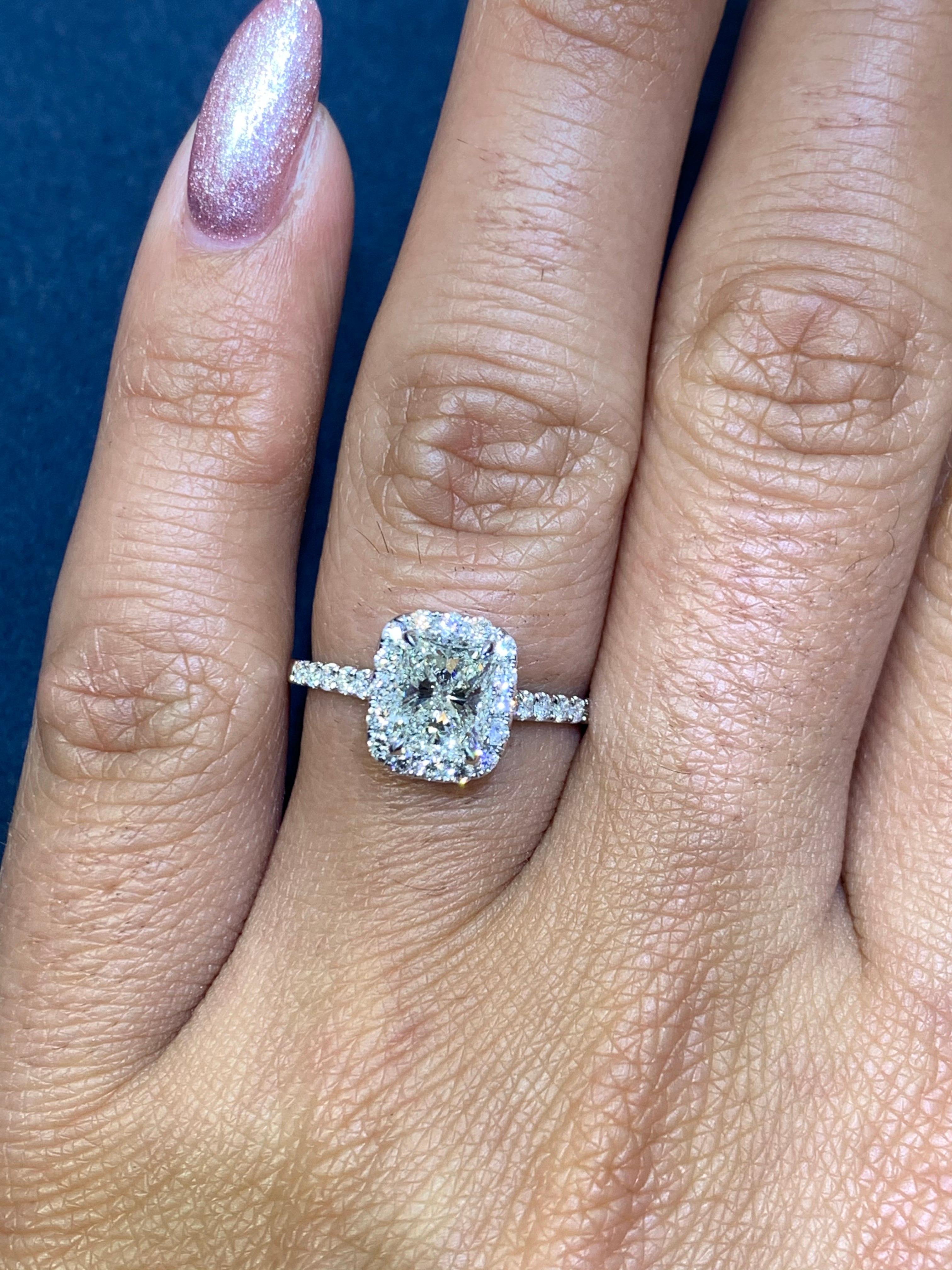 David Rosenberg 1.01 Carat Radiant H/SI1 / GIA Halo Diamond Engagement Ring In New Condition In Boca Raton, FL