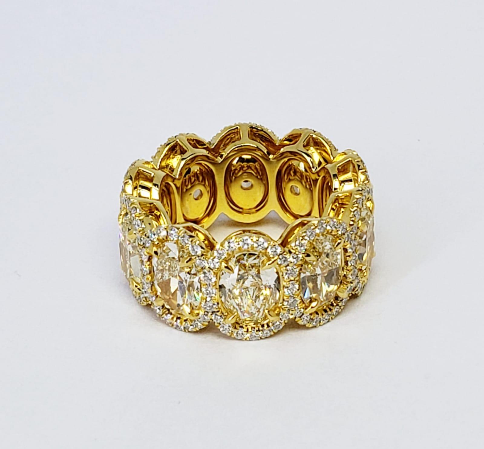 David Rosenberg 10.64 Carat Fancy Light Yellow VVS1 Oval Diamond Eternity Band In New Condition In Boca Raton, FL