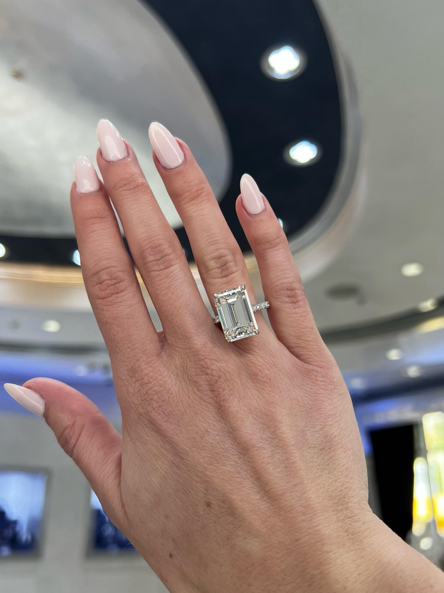 David Rosenberg 10.86 Carat Emerald Cut I VS2 GIA Diamond Engagement Ring For Sale 4
