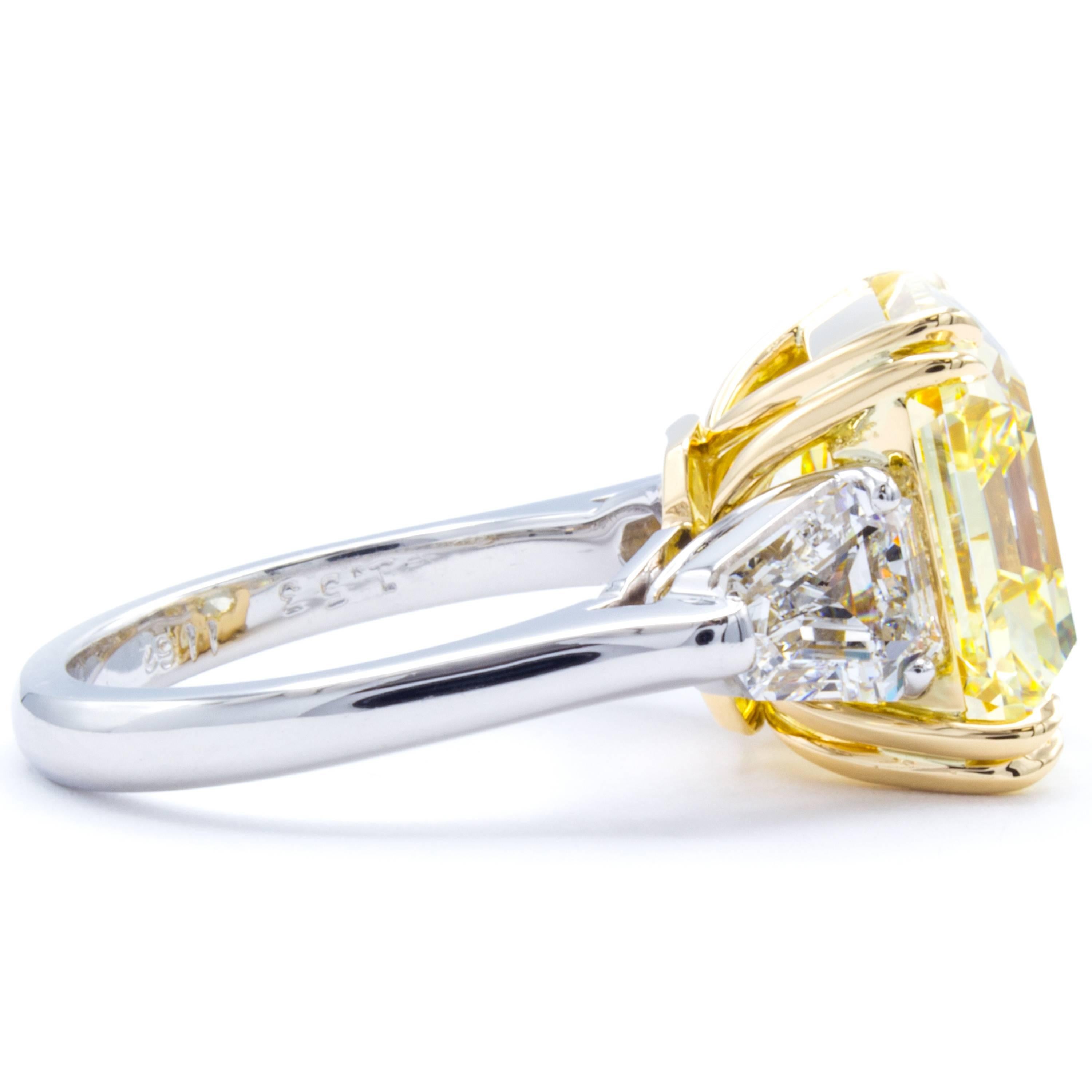 Women's David Rosenberg 11.62 ct  Fancy Intense Yellow Emerald GIA Platinum Diamond Ring
