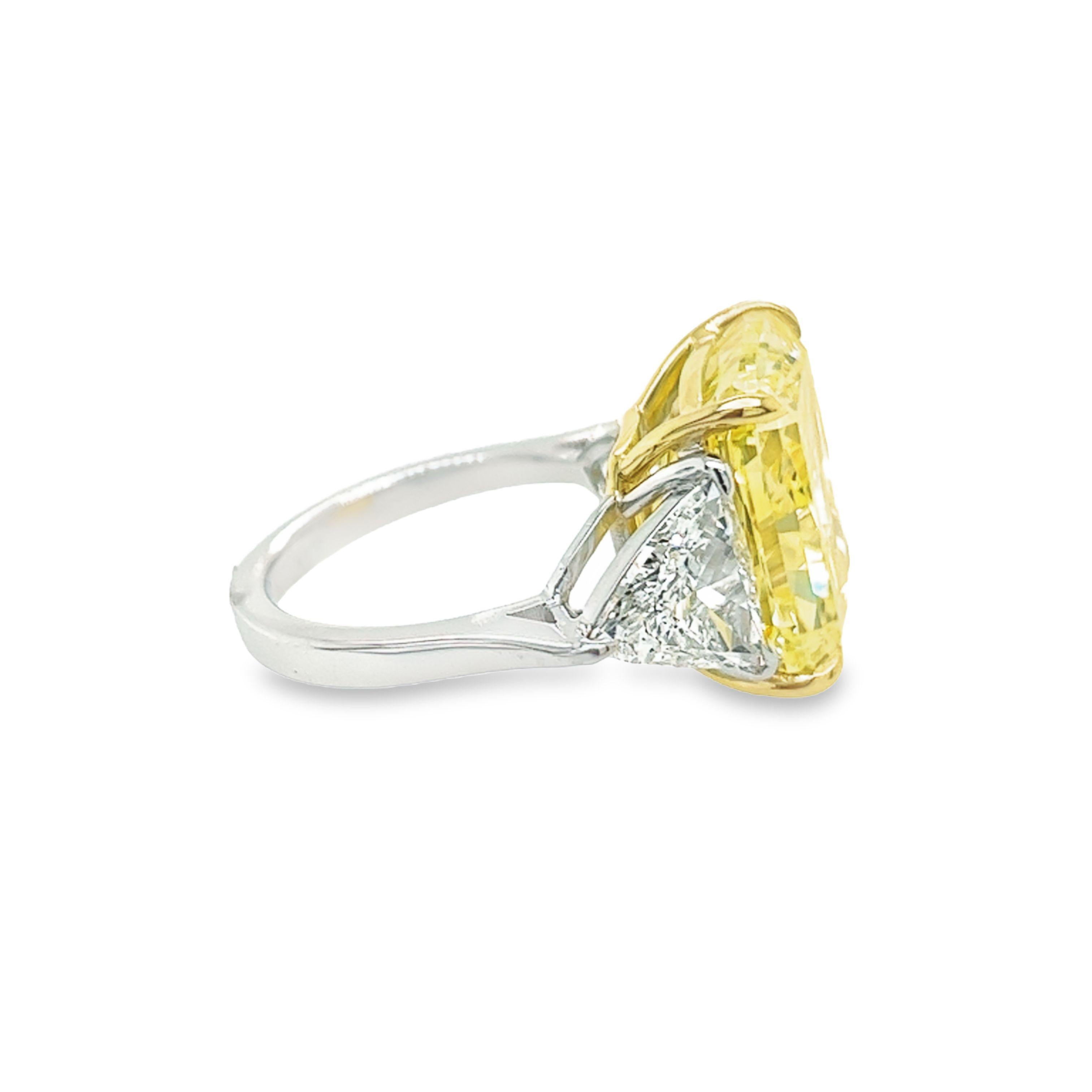 David Rosenberg 12.15ct Radiant Fancy Intense Yellow VS1 GIA Diamond Engagement en vente 1