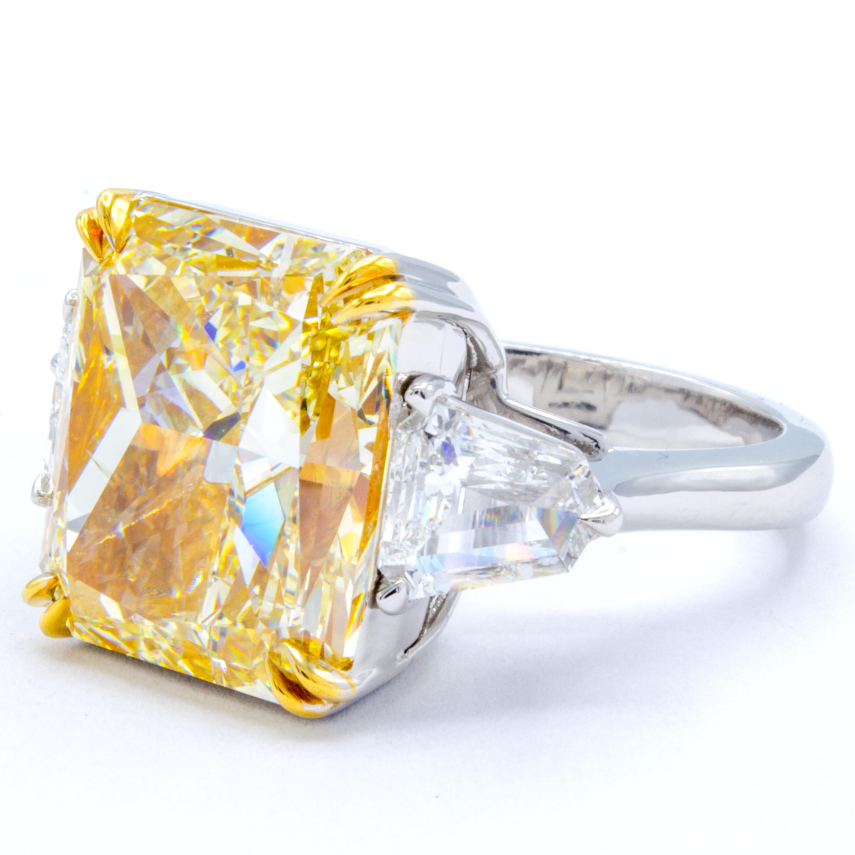 Modern David Rosenberg 13.03 Carat Radiant Light Yellow VS2 GIA Diamond Ring