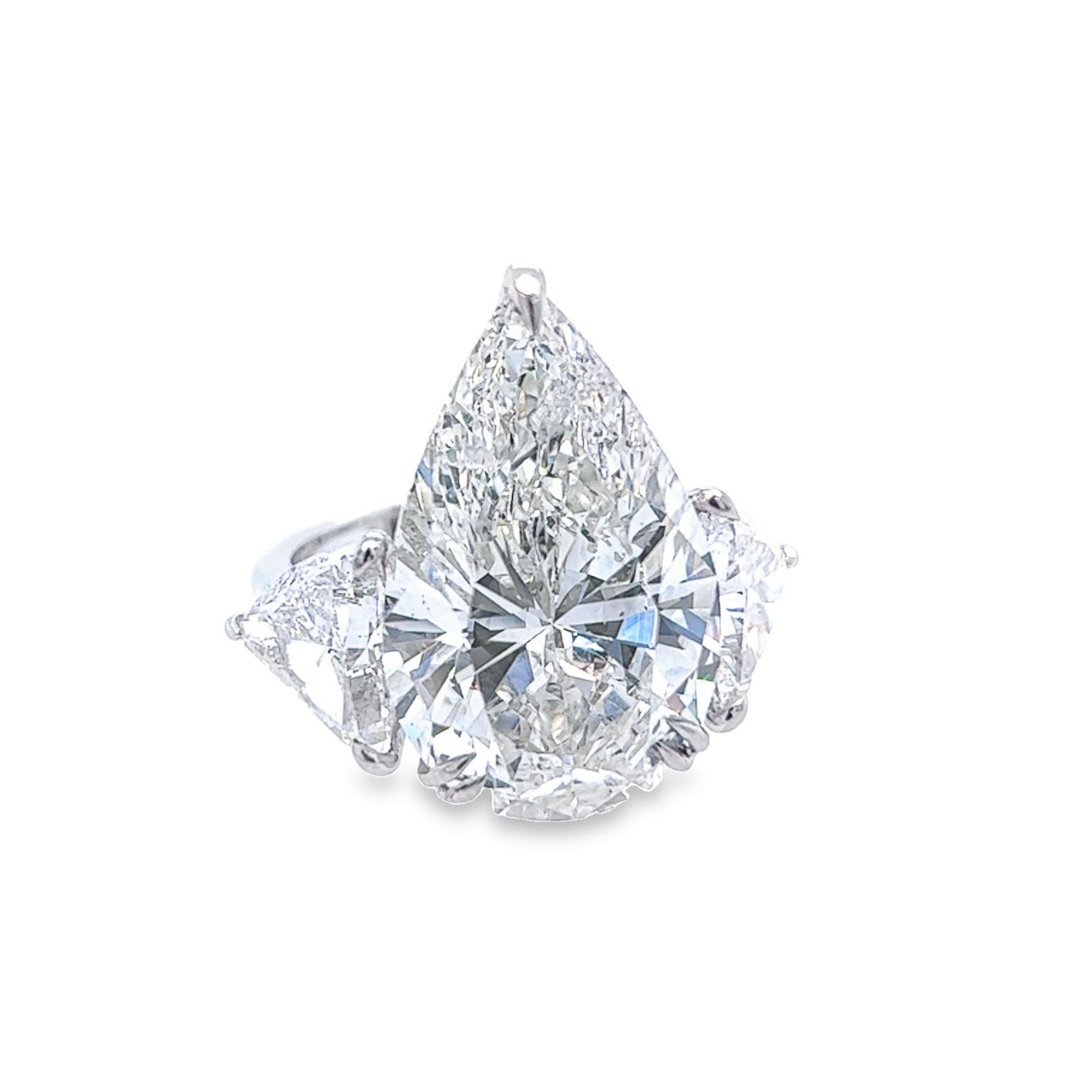 David Rosenberg Bague de fiançailles à 3 pierres avec diamant en forme de poire de 13,34 carats certifié GIA Pour femmes en vente