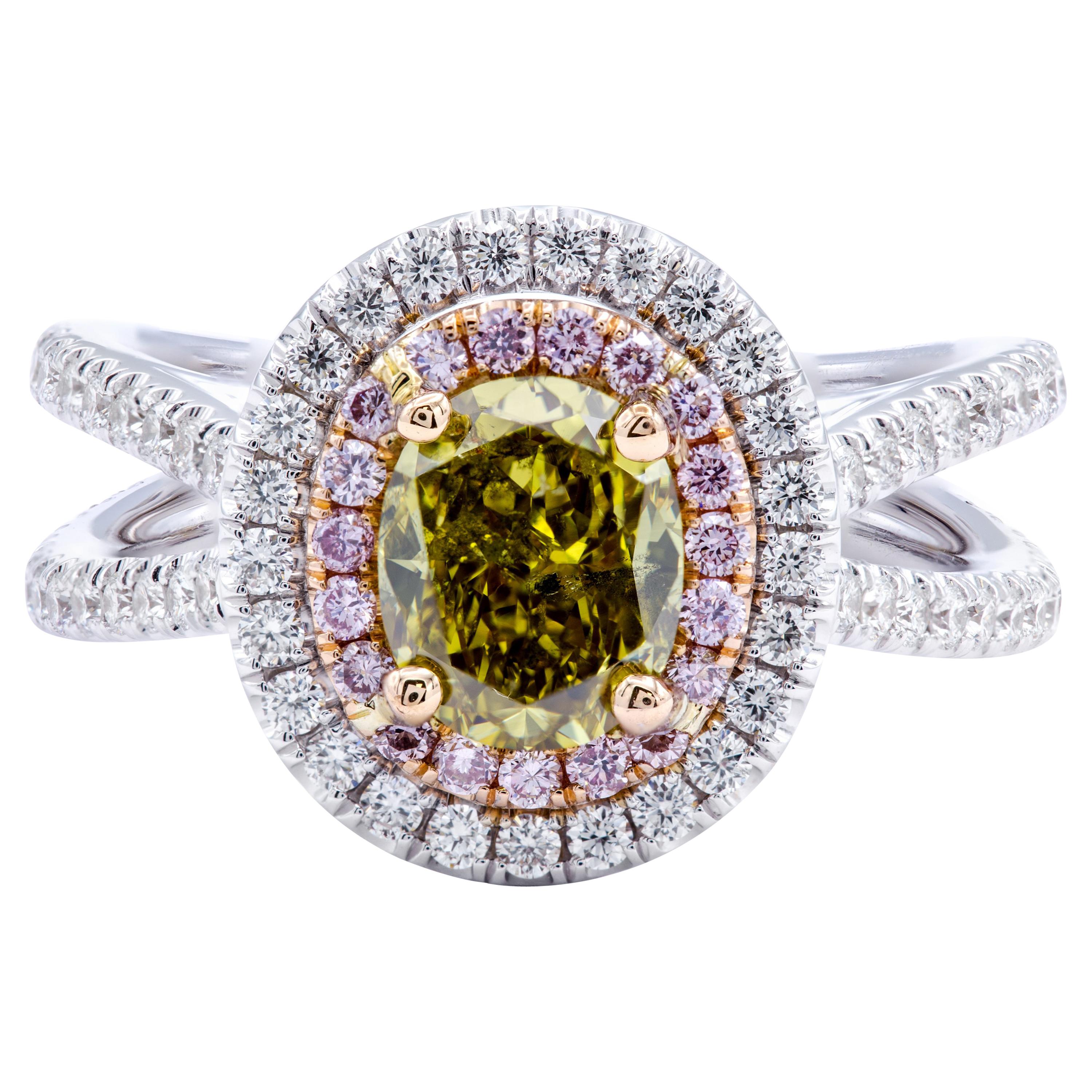 David Rosenberg, bague en diamants à tige fendue avec diamant ovale jaune verdâtre fantaisie de 1,39 carat, certifié par le GIA