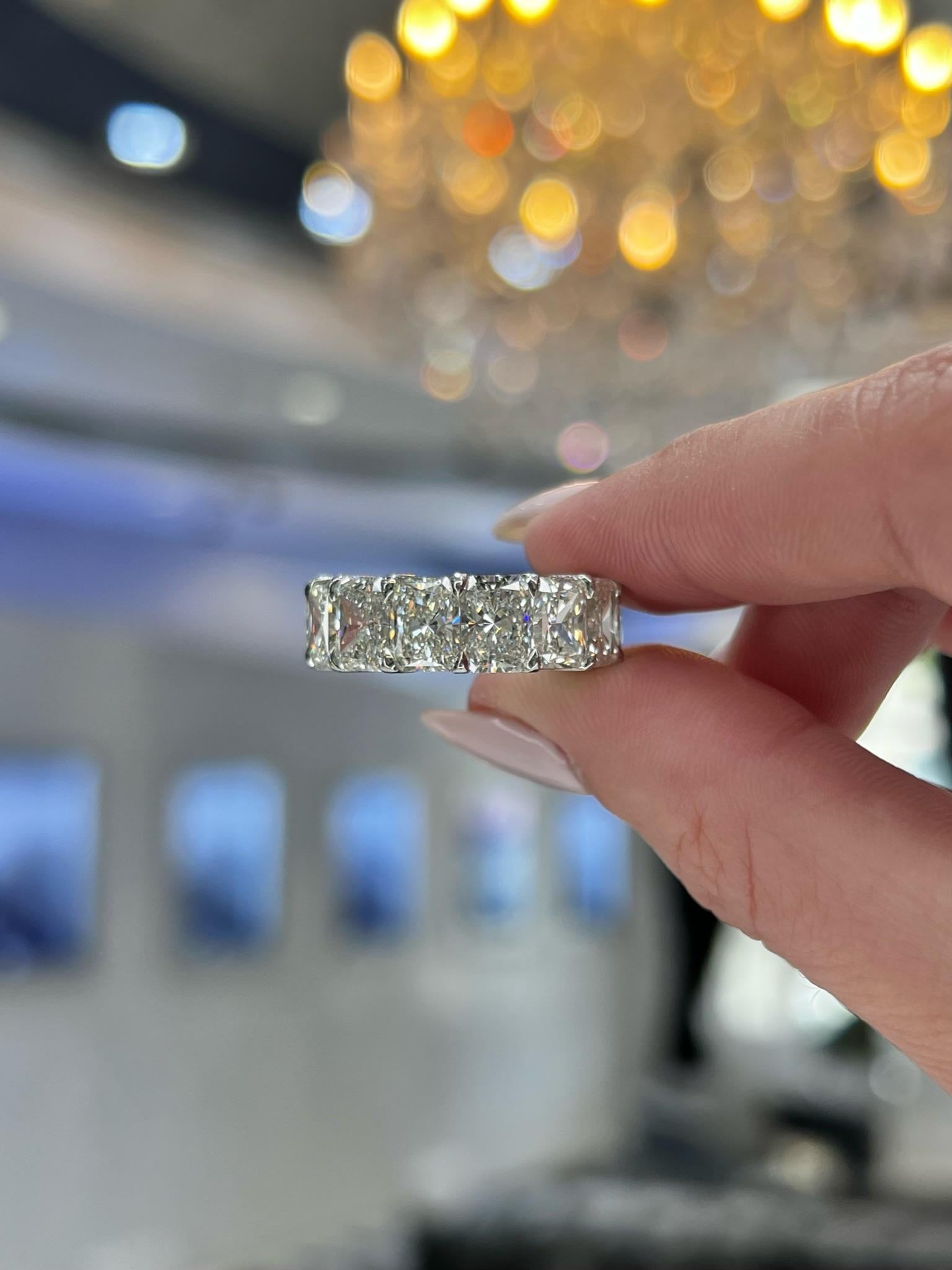 David Rosenberg Alliance d'éternité en diamants taille radiant de 14.17 carats au total, certifiés GIA en vente 9