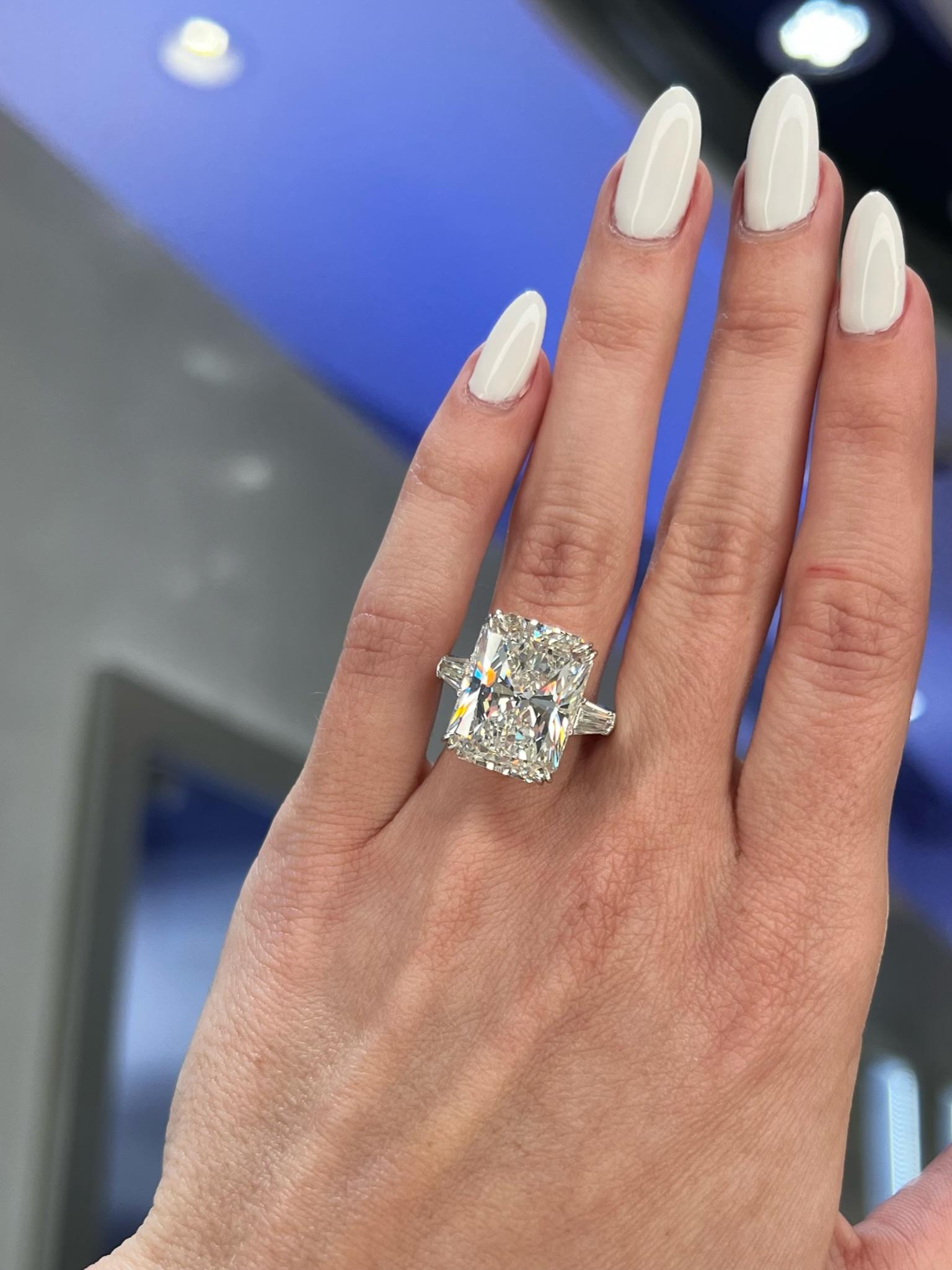 Modern David Rosenberg 15.03 Carat Radiant G/SI1 Cut GIA Diamond Engagement Ring For Sale