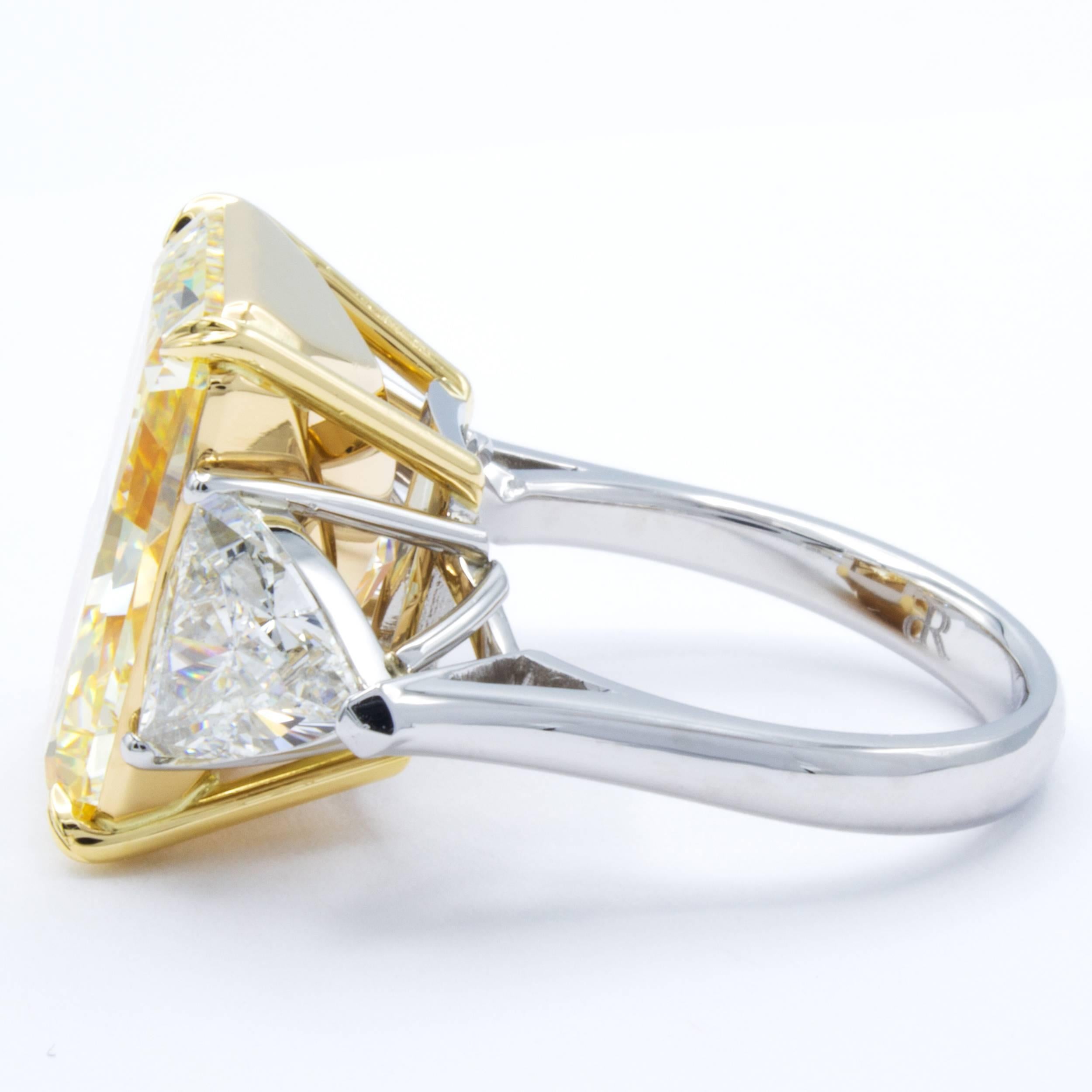 Modern David Rosenberg 15.34 Carat Radiant GIA Fancy Light Yellow Diamond Platinum Ring