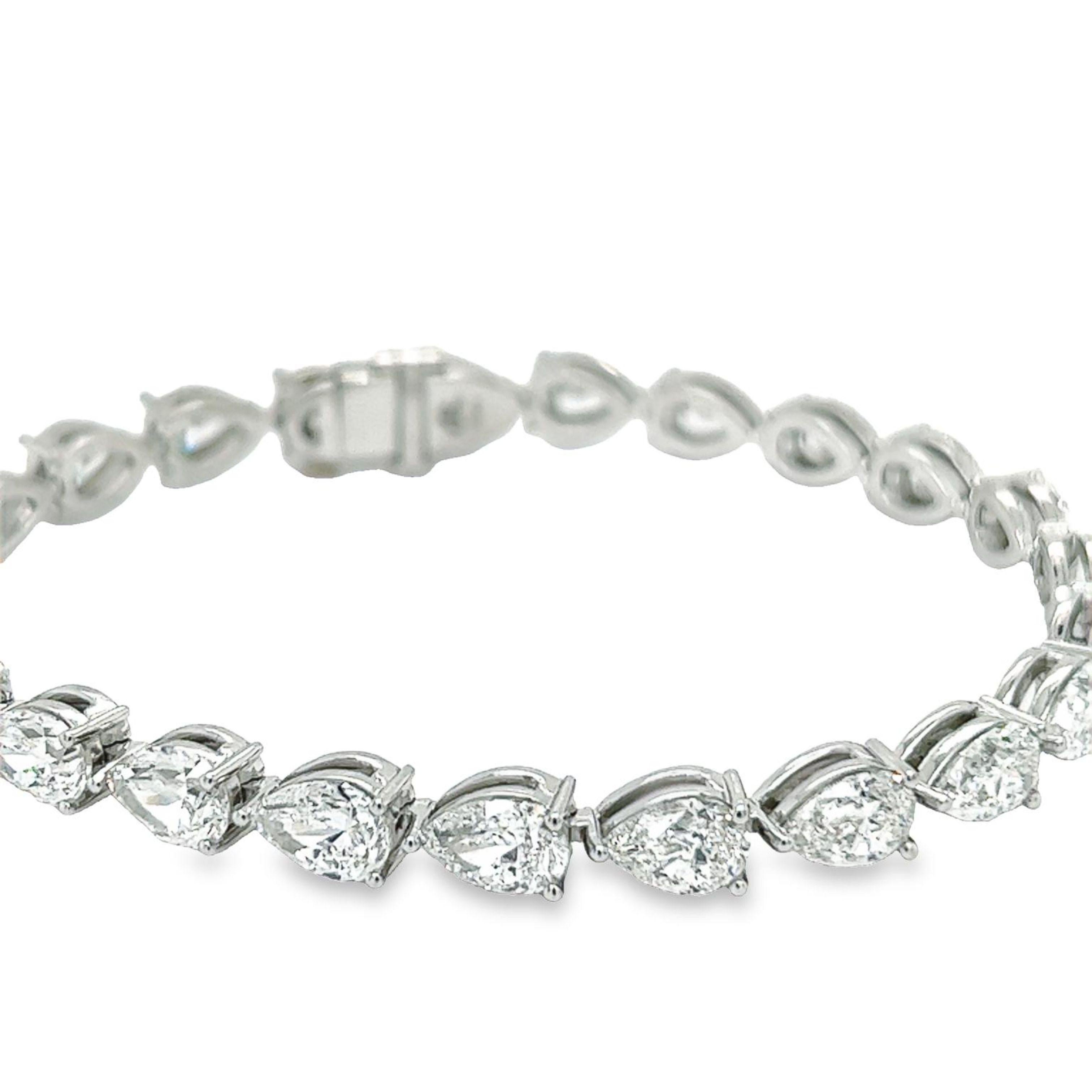 Women's David Rosenberg 16.13 Carat TW White Pear Shape GIA Diamond Tennis Bracelet For Sale