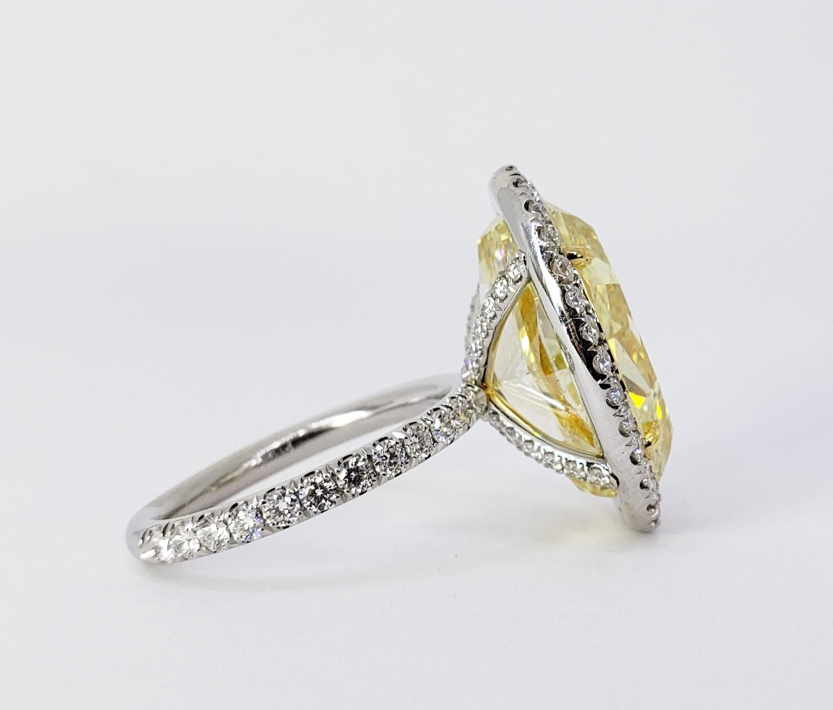 David Rosenberg 17.32 Carat Oval Fancy Yellow GIA Diamond Engagement Ring In New Condition In Boca Raton, FL