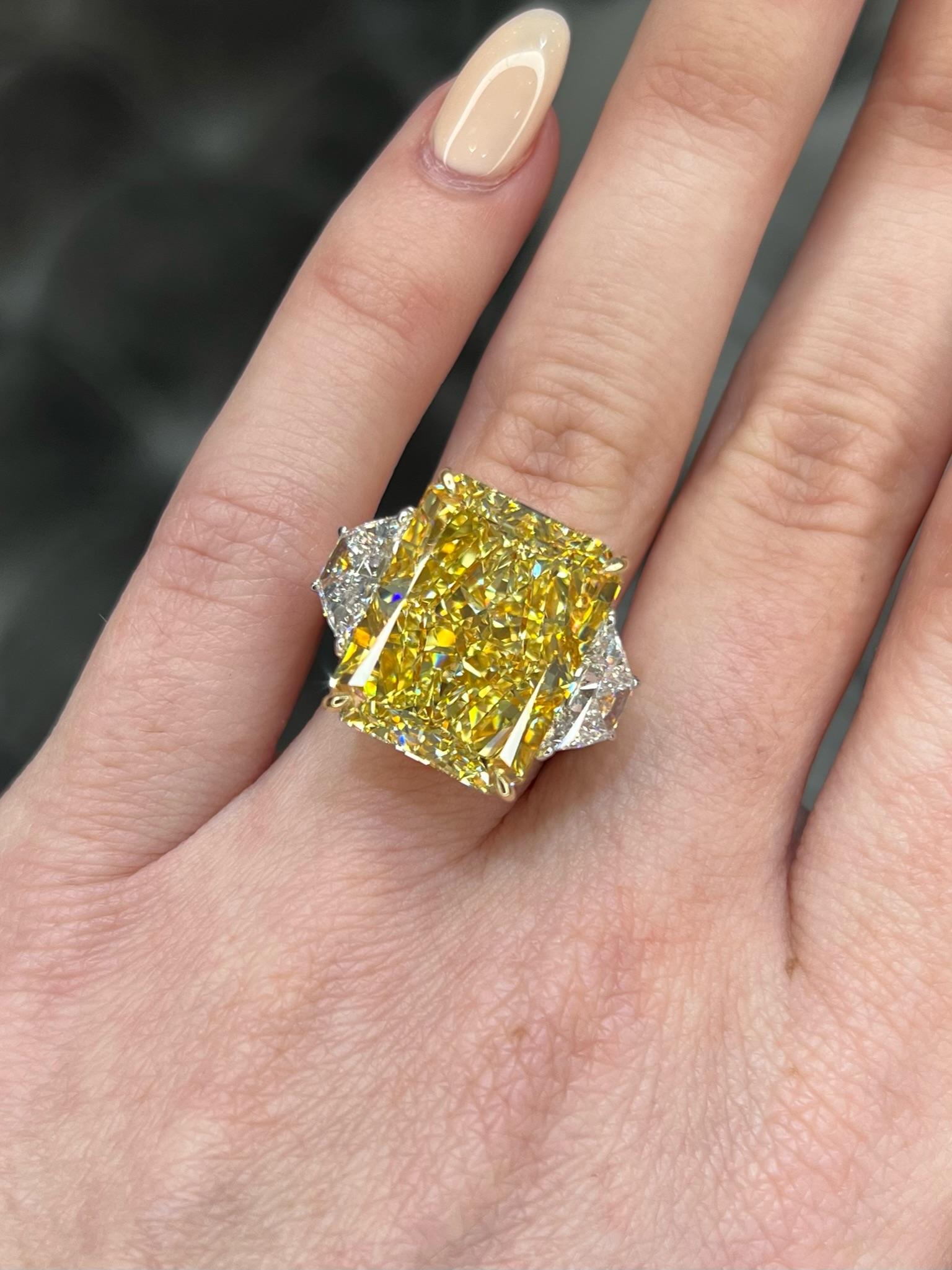 David Rosenberg 20.04ct Radiant Fancy Intense Yellow VS2 GIA Diamond Engagement For Sale 1
