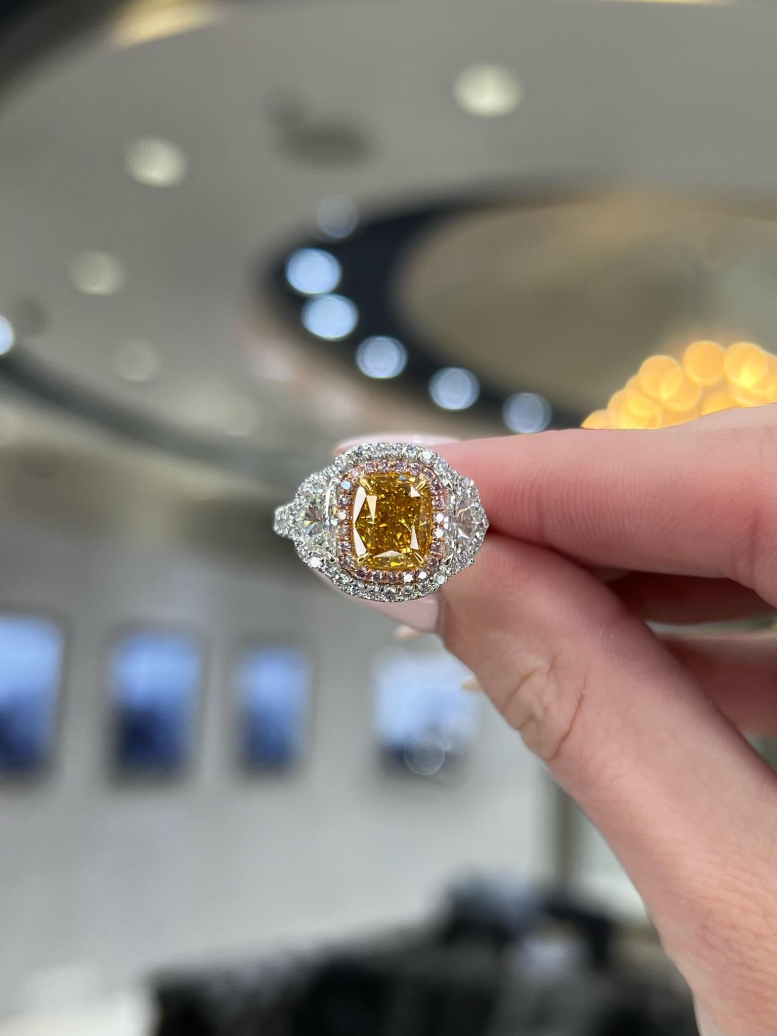 David Rosenberg Ring mit 2,05 Karat Fancy Intense Orange GIA Diamant im Kissenschliff  im Angebot 6