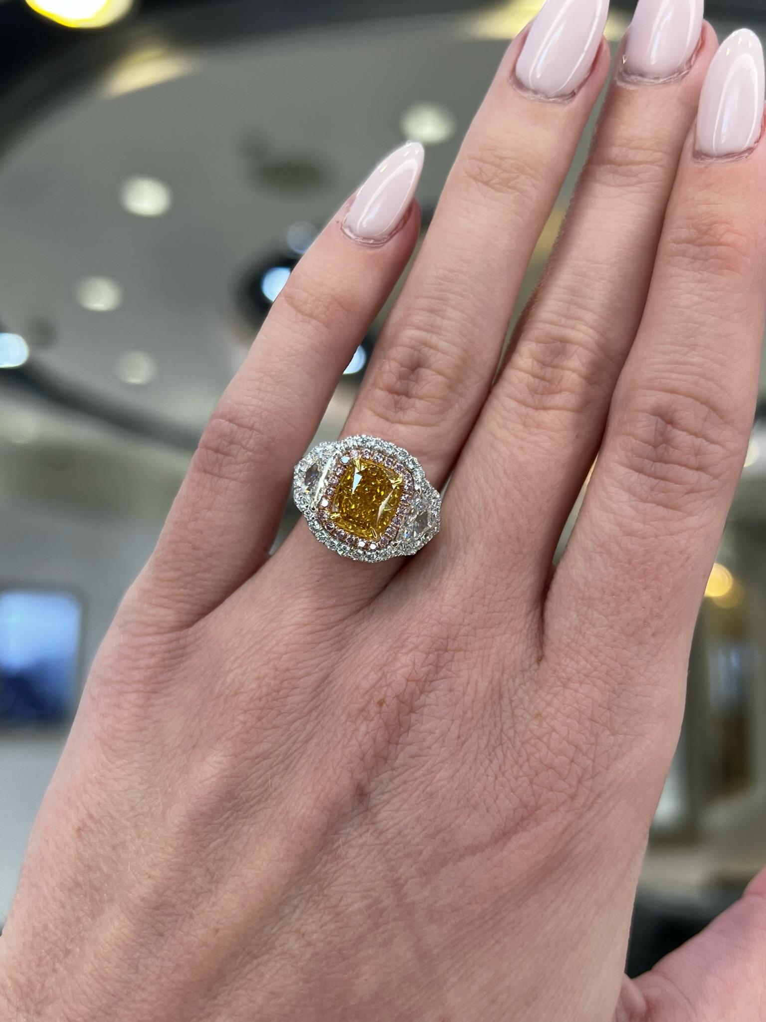 David Rosenberg Ring mit 2,05 Karat Fancy Intense Orange GIA Diamant im Kissenschliff  im Angebot 8