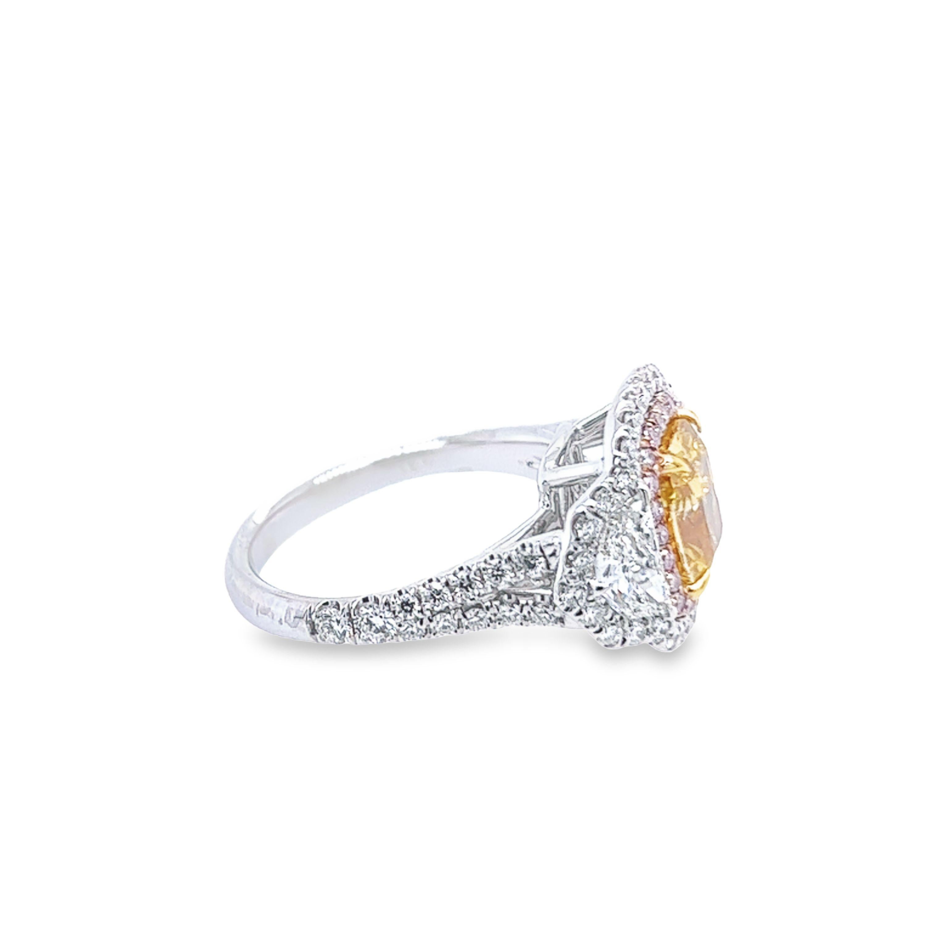David Rosenberg Ring mit 2,05 Karat Fancy Intense Orange GIA Diamant im Kissenschliff  im Angebot 2