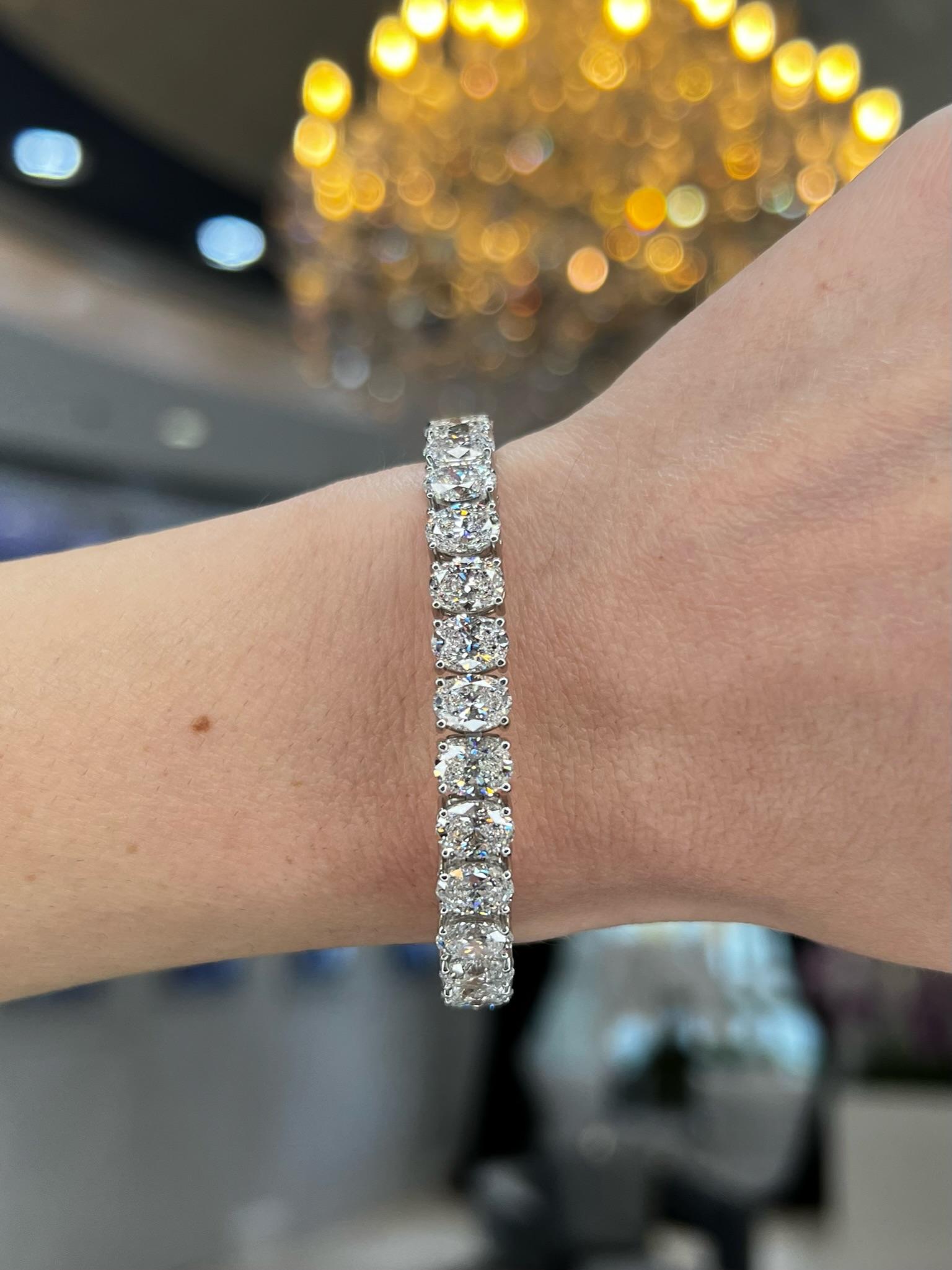 David Rosenberg 24.68 Carat TW D-F VS2-IF Oval Cut GIA Diamond Tennis Bracelet For Sale 7