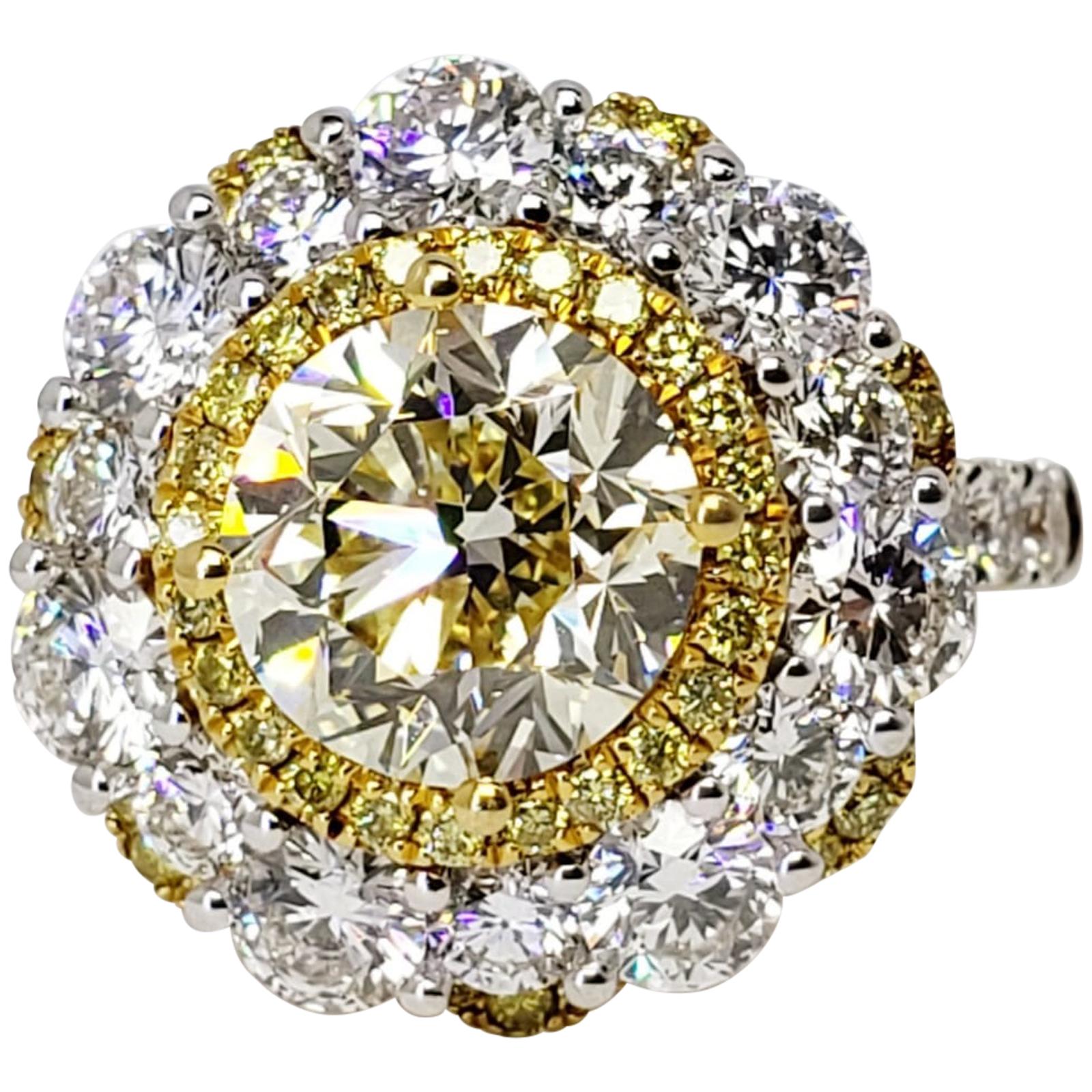 David Rosenberg 2.56 Carat Round Fancy Light Yellow VVS1 GIA Diamond Ring For Sale